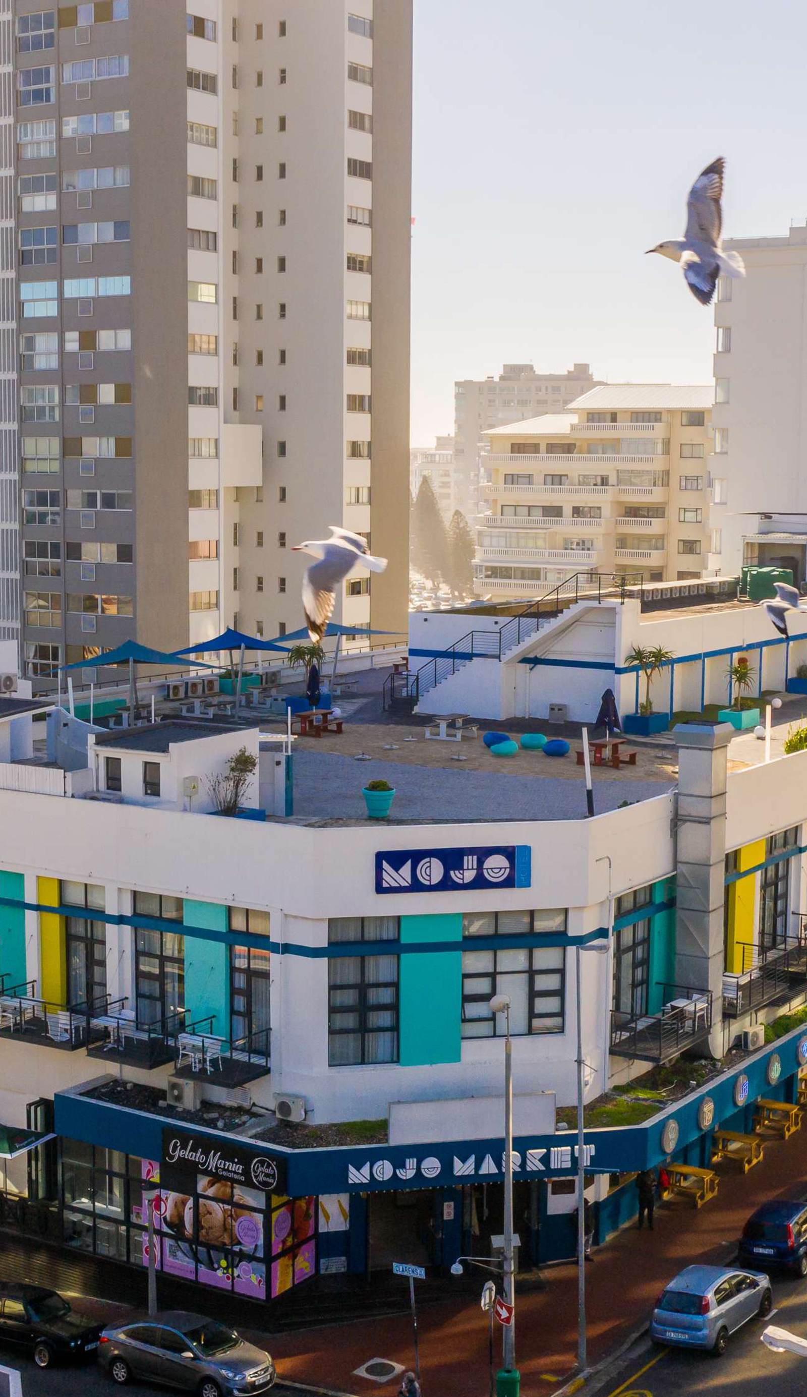 Mojo Hostel & Market
