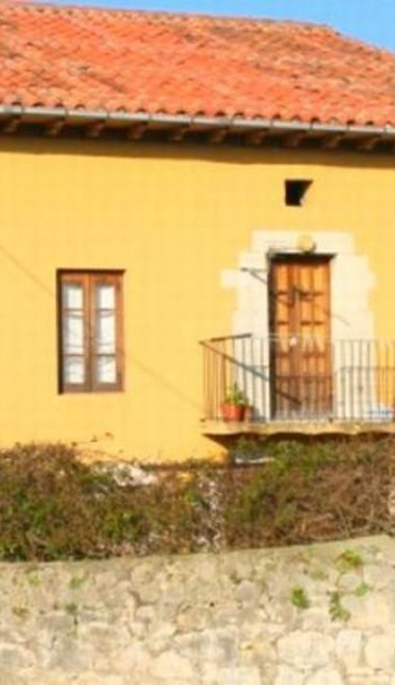 SurftoLive House