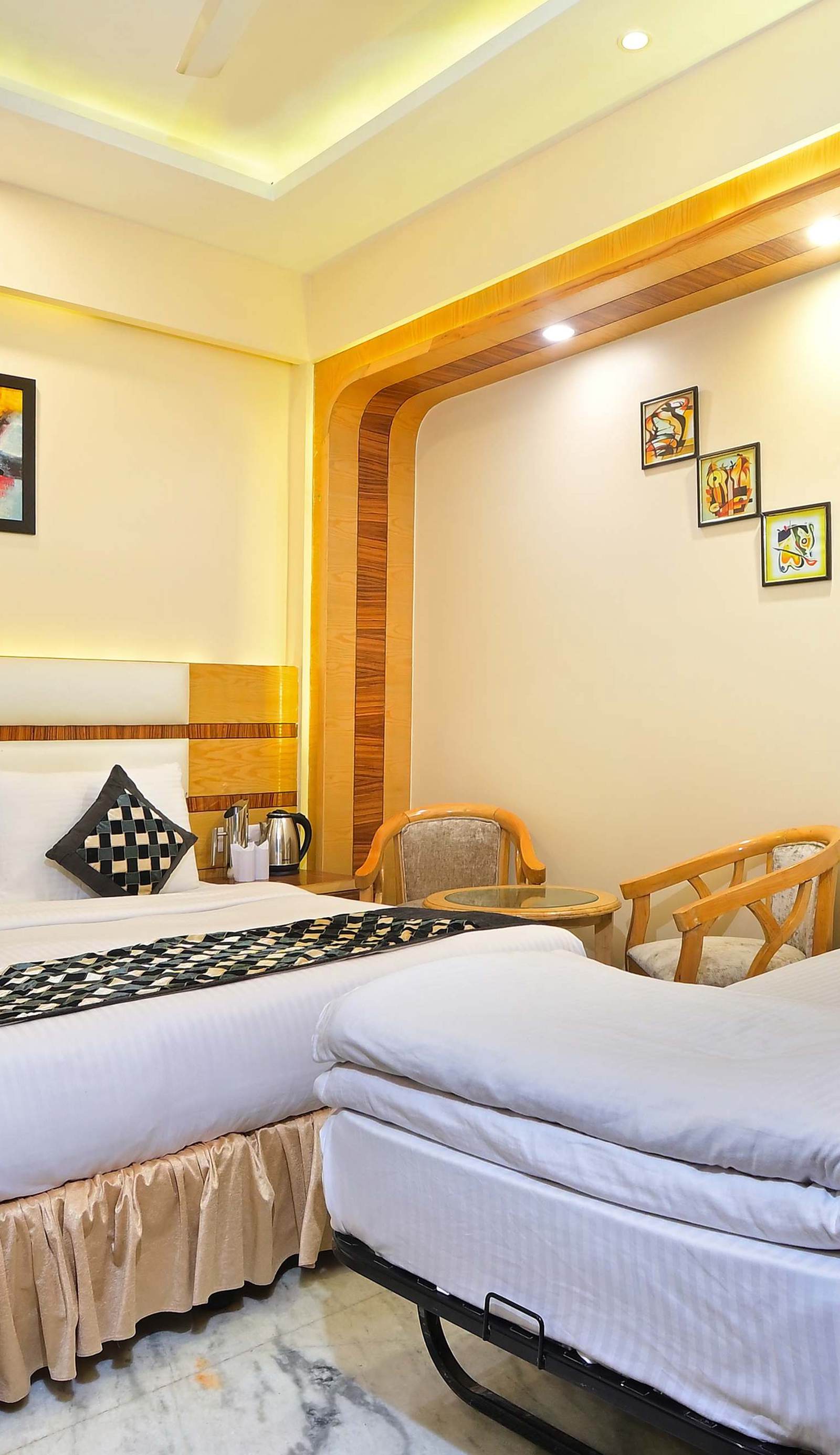 Hotel Hari Piorko Grand-2 Min from New Delhi Rail