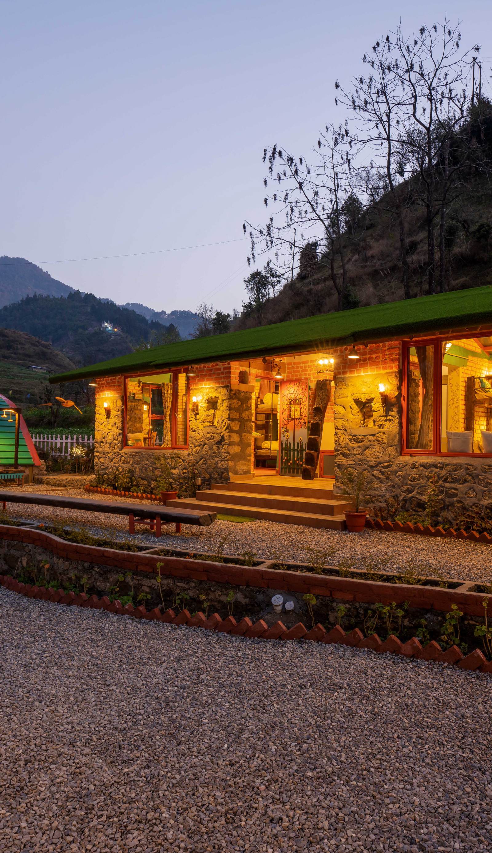 Zostel Plus Mussoorie (Kempty)