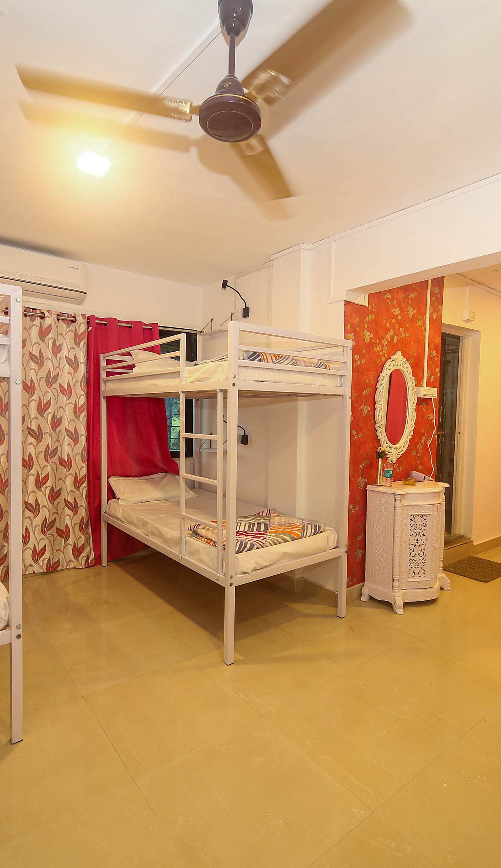 Hostell One