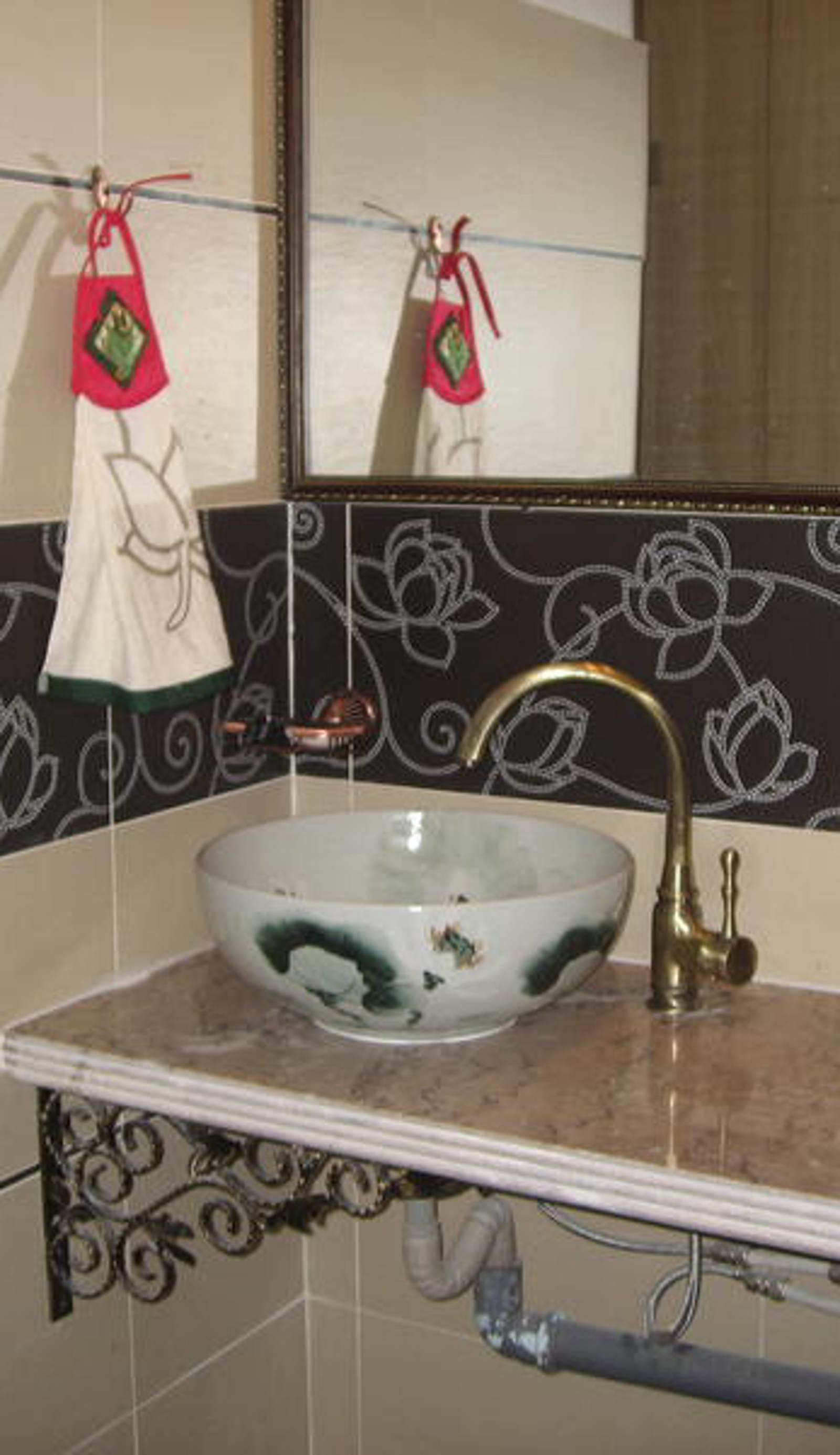 Lotus Guesthouse & Hostel