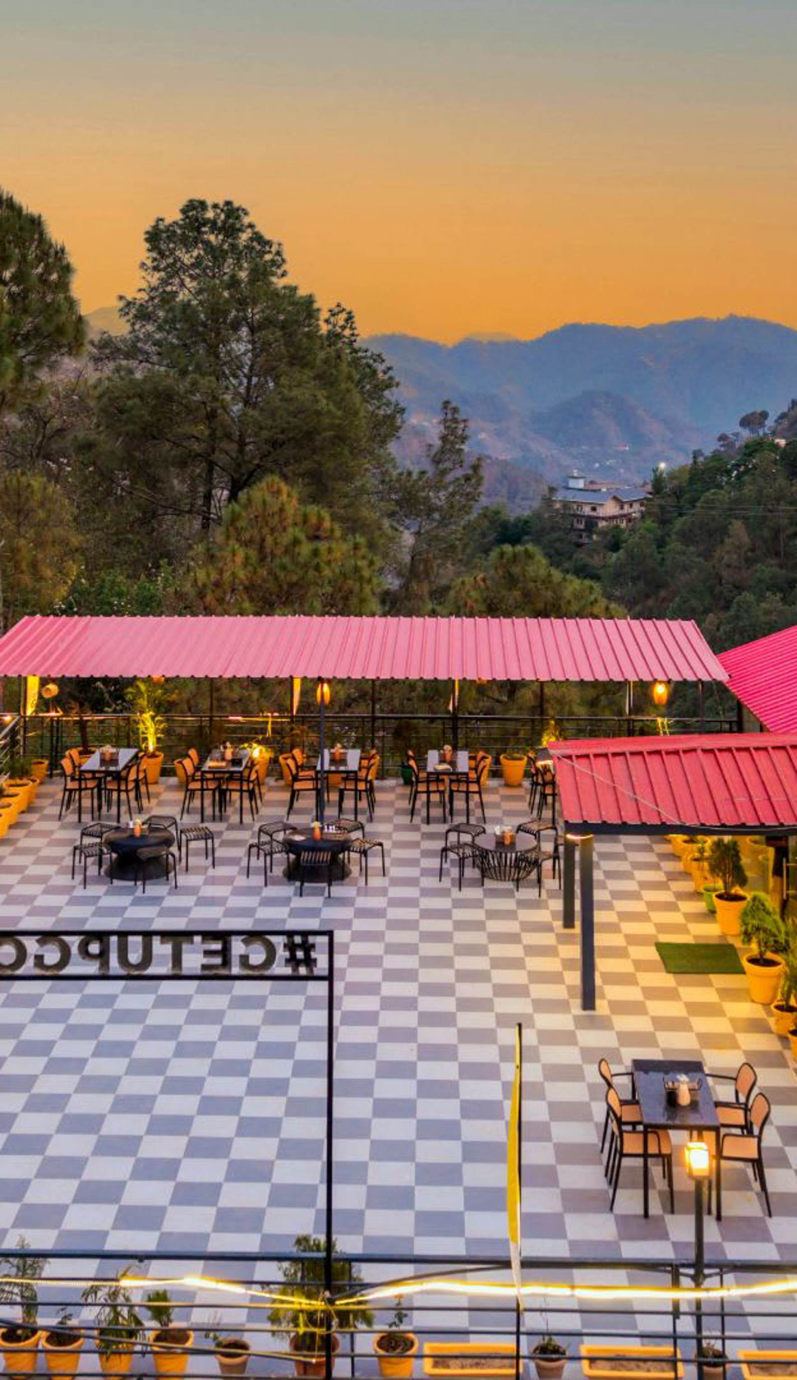 The Hosteller Kasauli