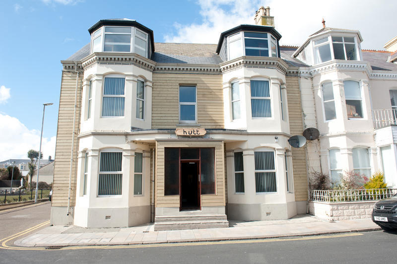 Hutt Hostel