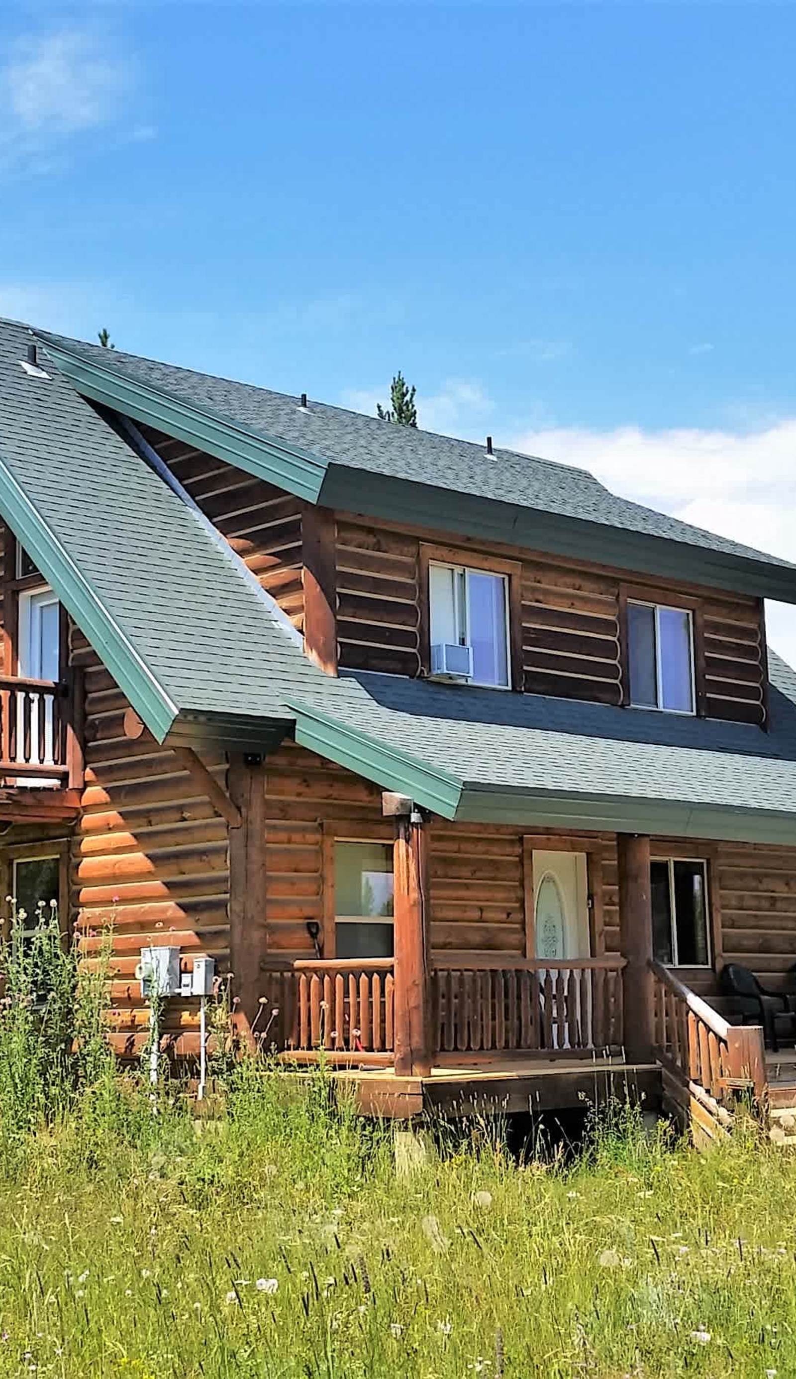 The Hideaway Hostel near Yellowstone