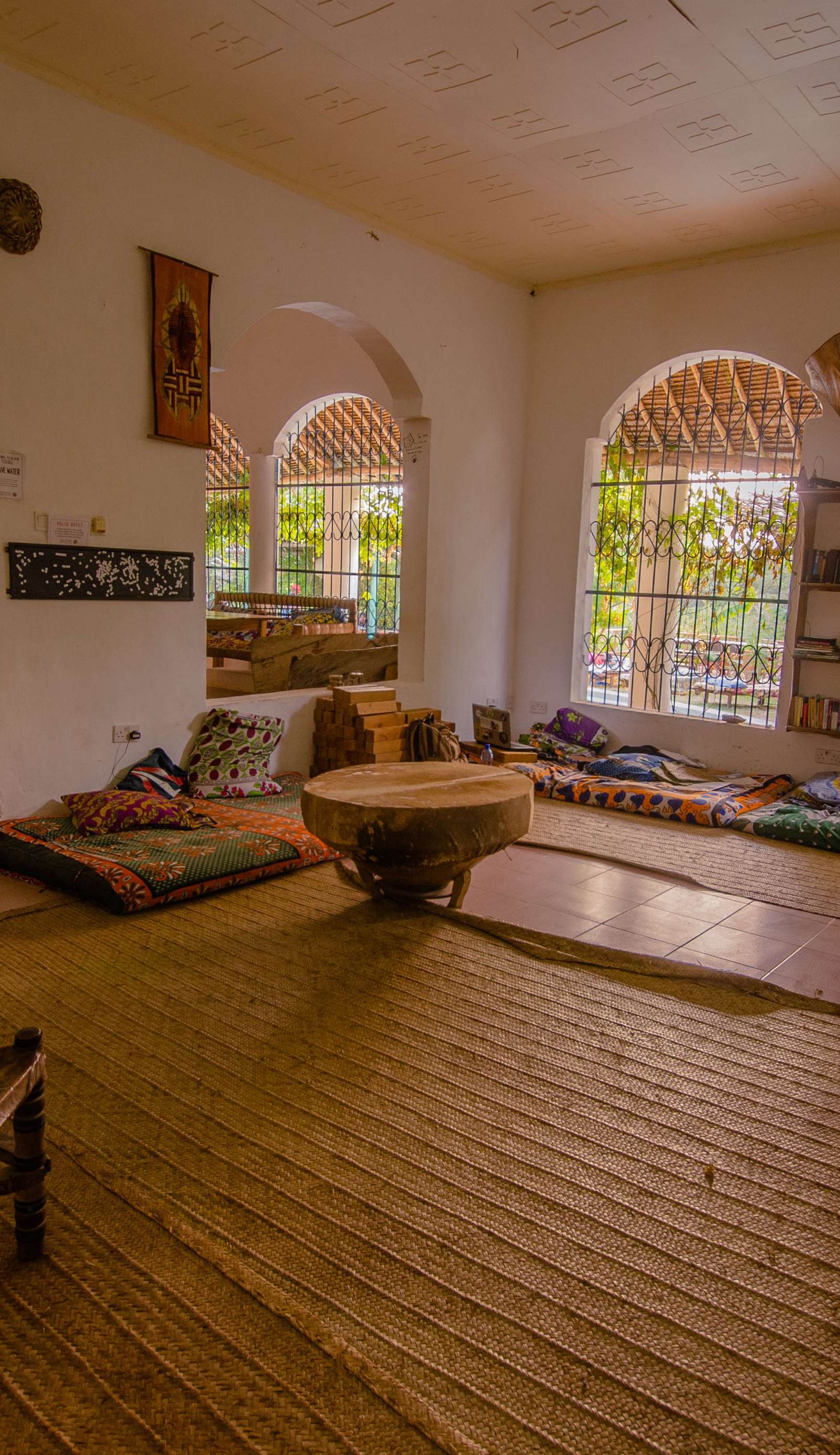 Distant Relatives Ecolodge & Backpackers