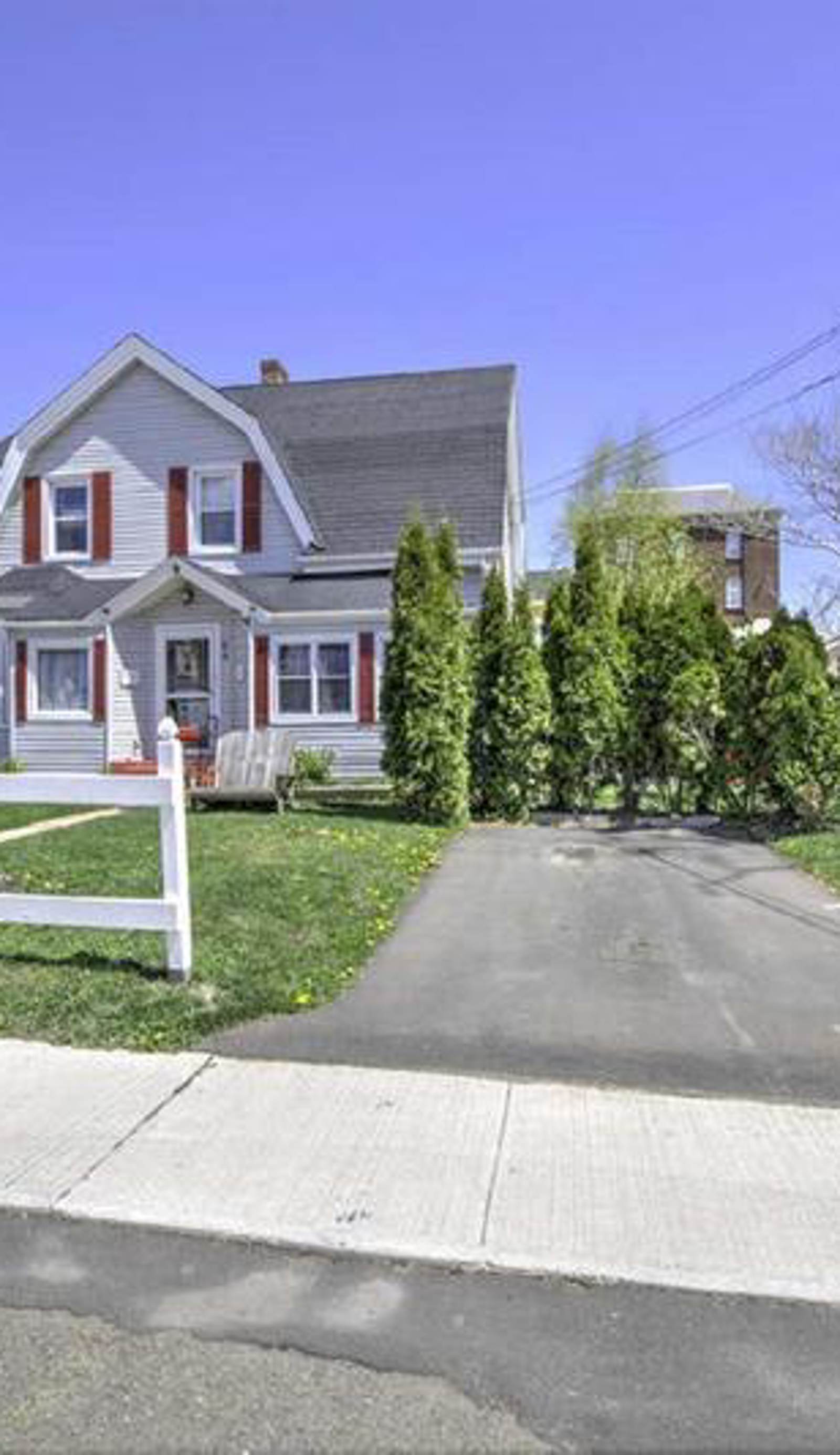 HI Charlottetown Backpackers Inn