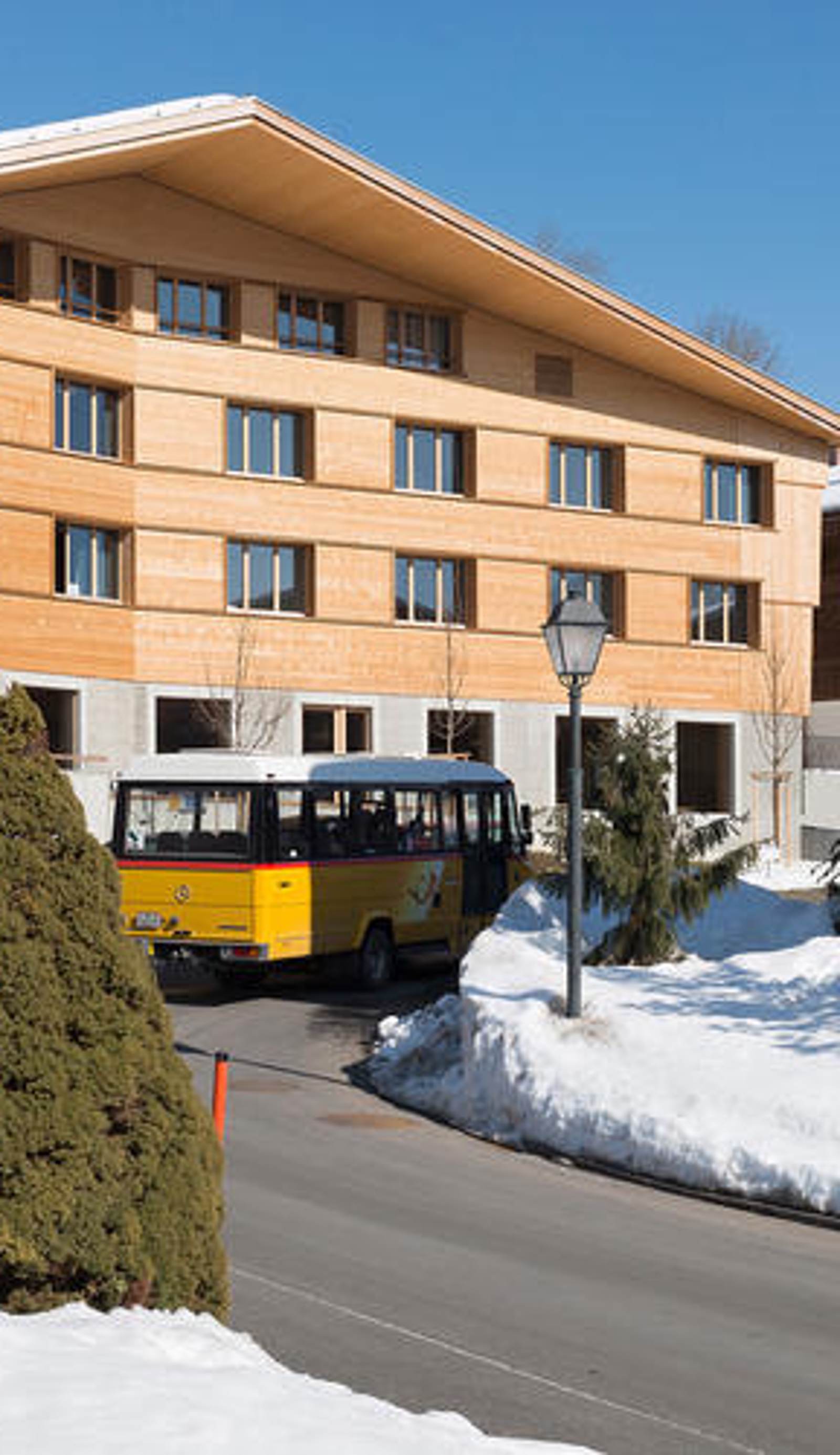 Saanen-Gstaad Youth Hostel