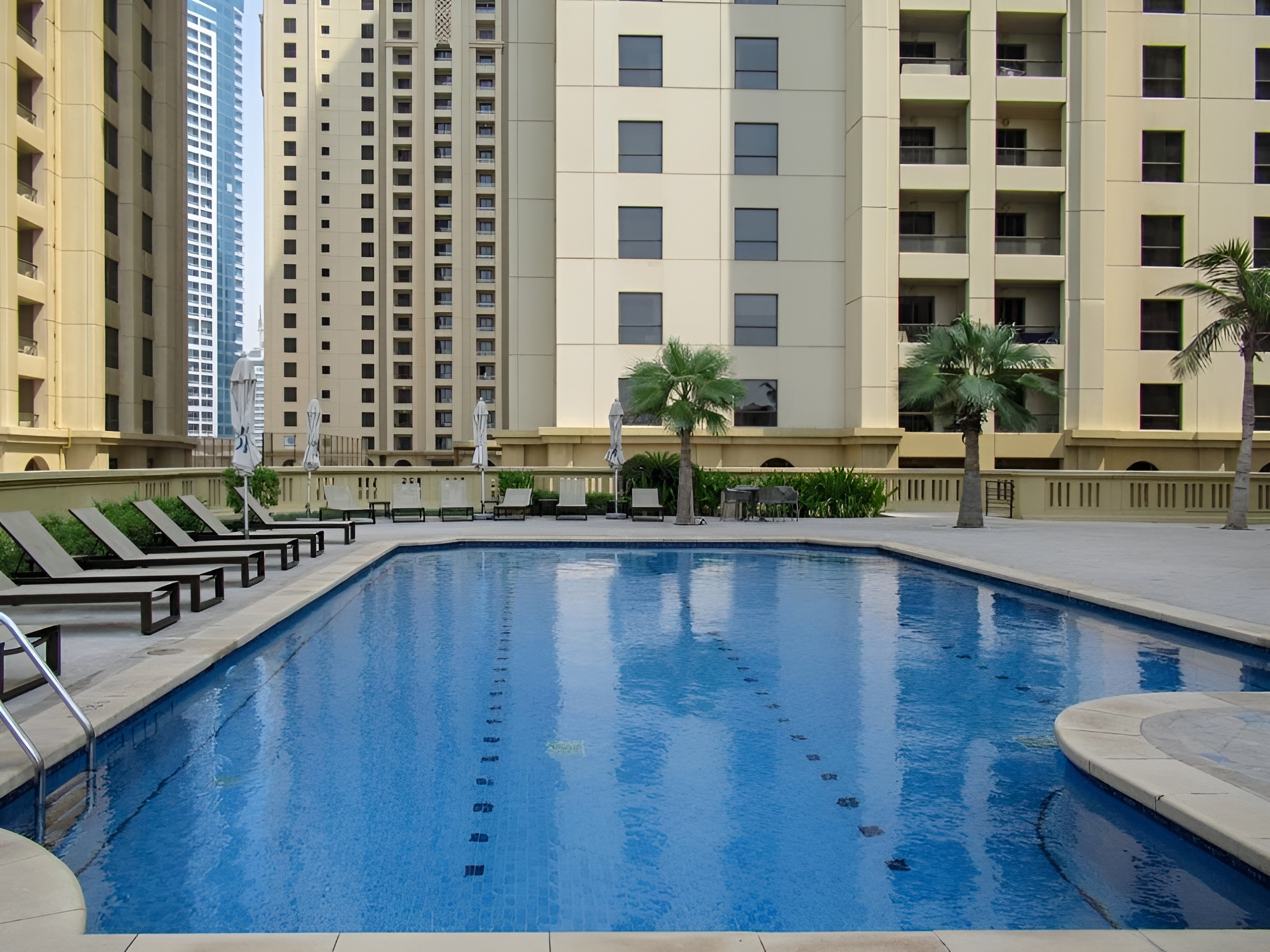Luxury Marina View Hostel, JBR