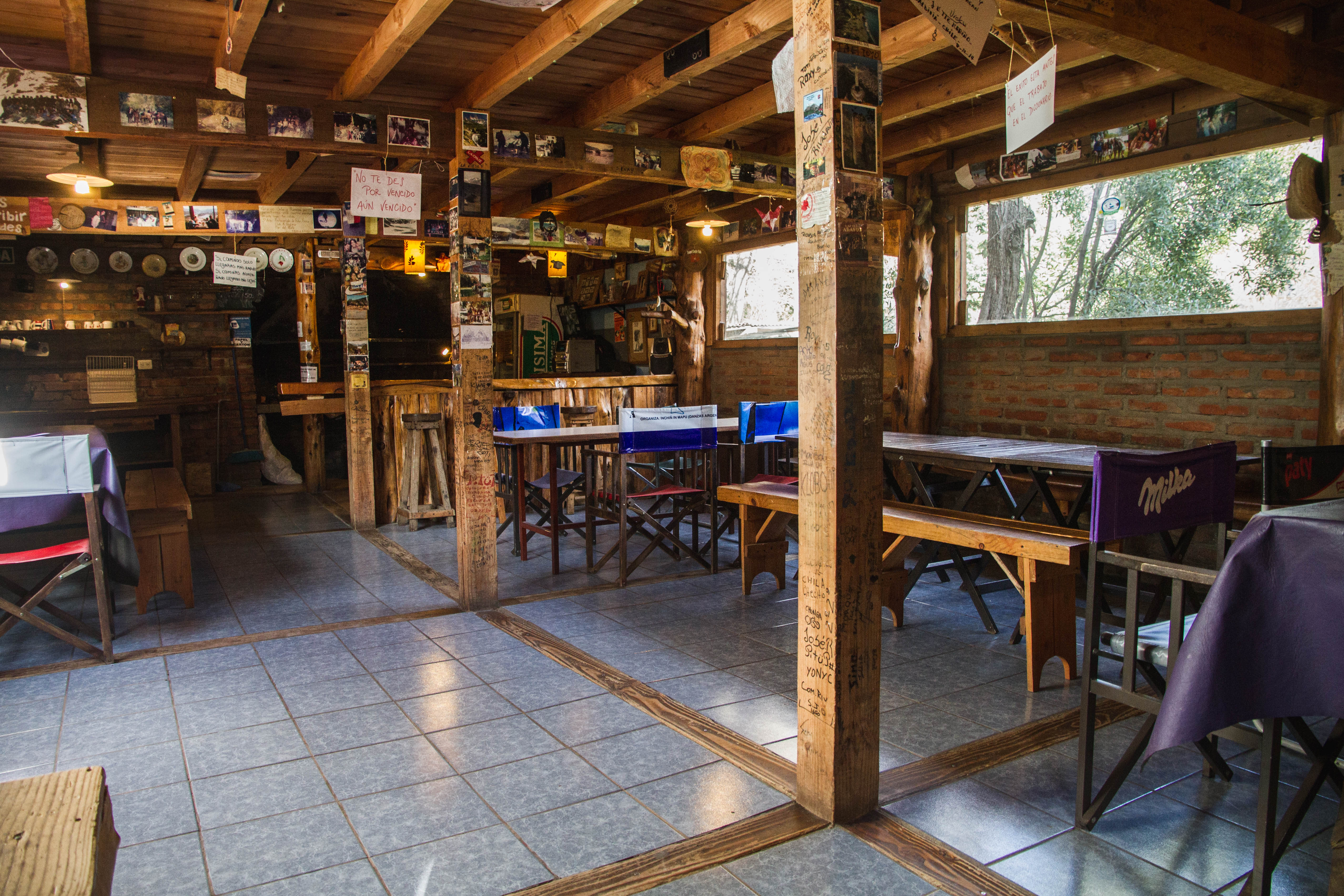 Los Coihues Camping & Hostel