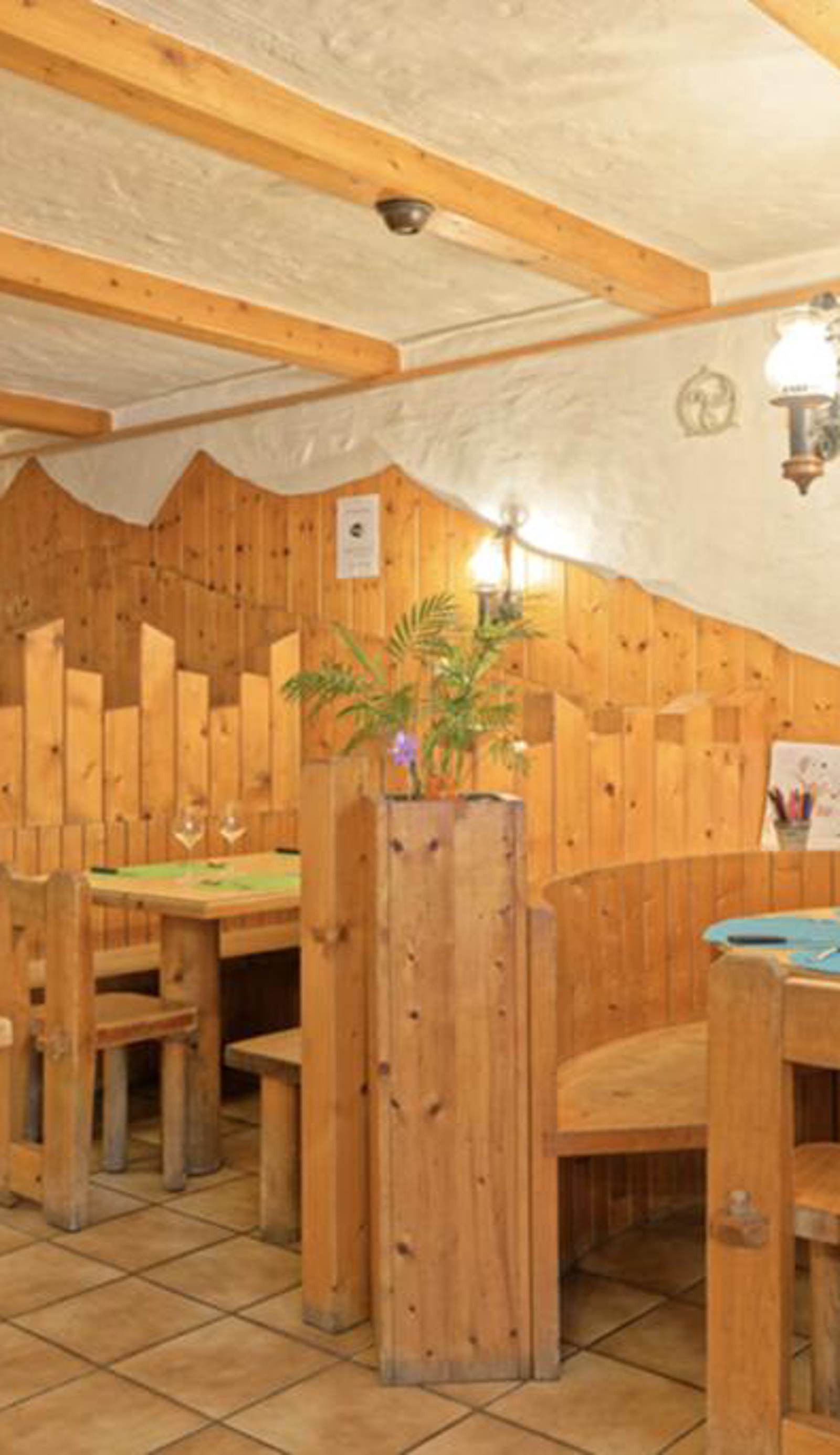 Hostel Petit Vélan
