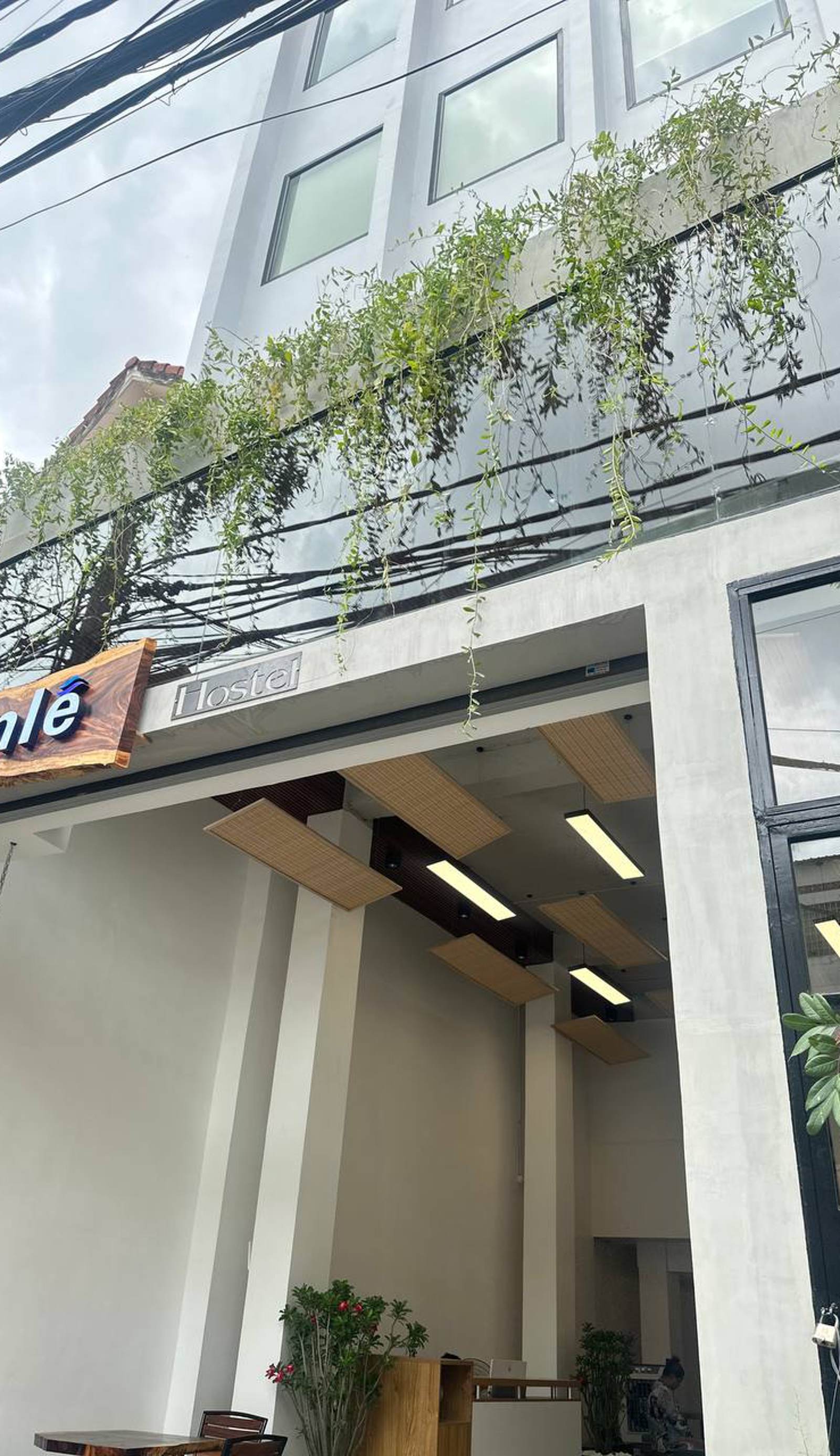 Tonle Hostel