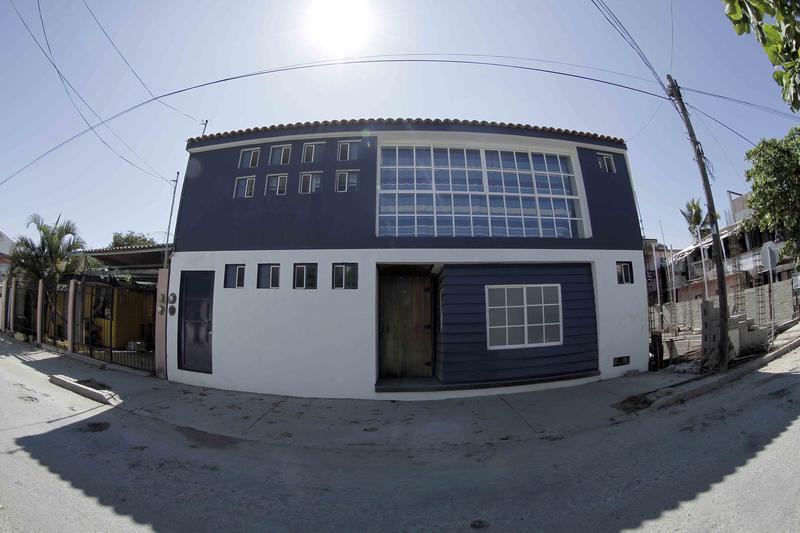 Hostal Azul y Blanco