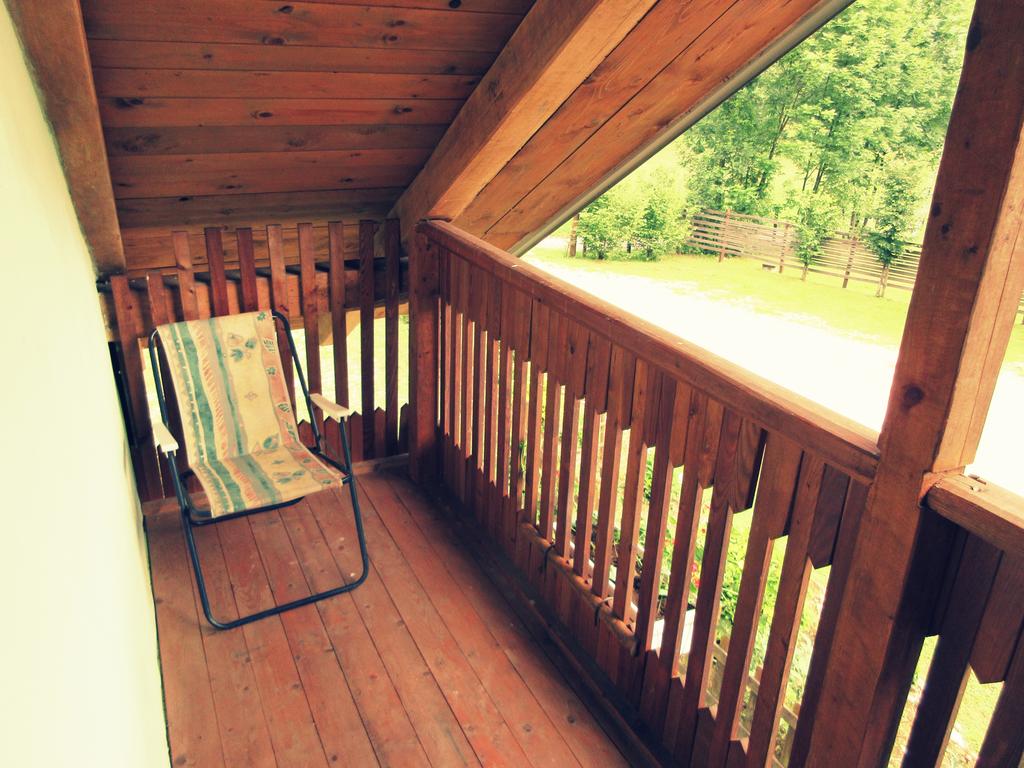Kamp Rut Hostel