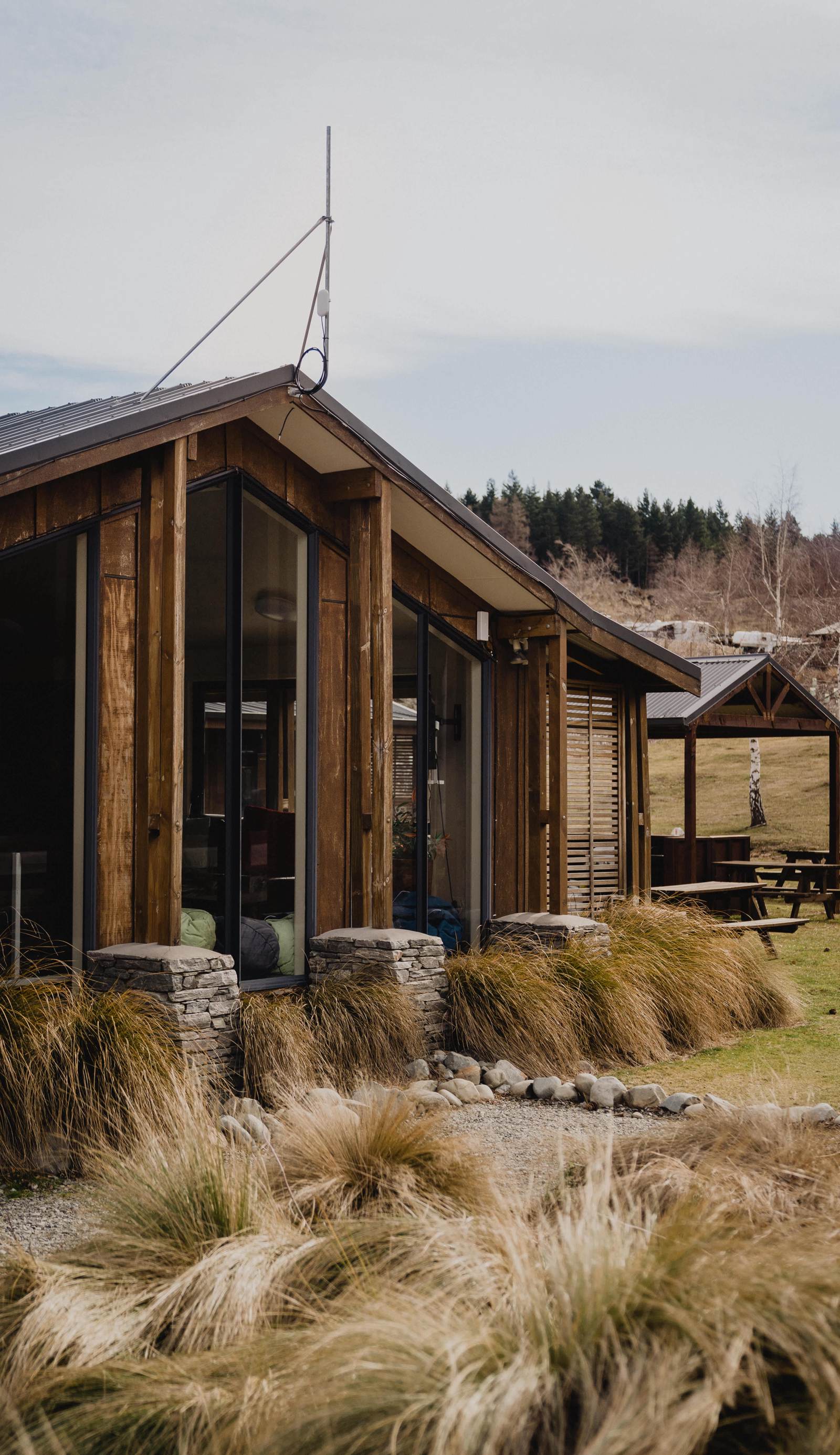 Lakes Edge Lodge