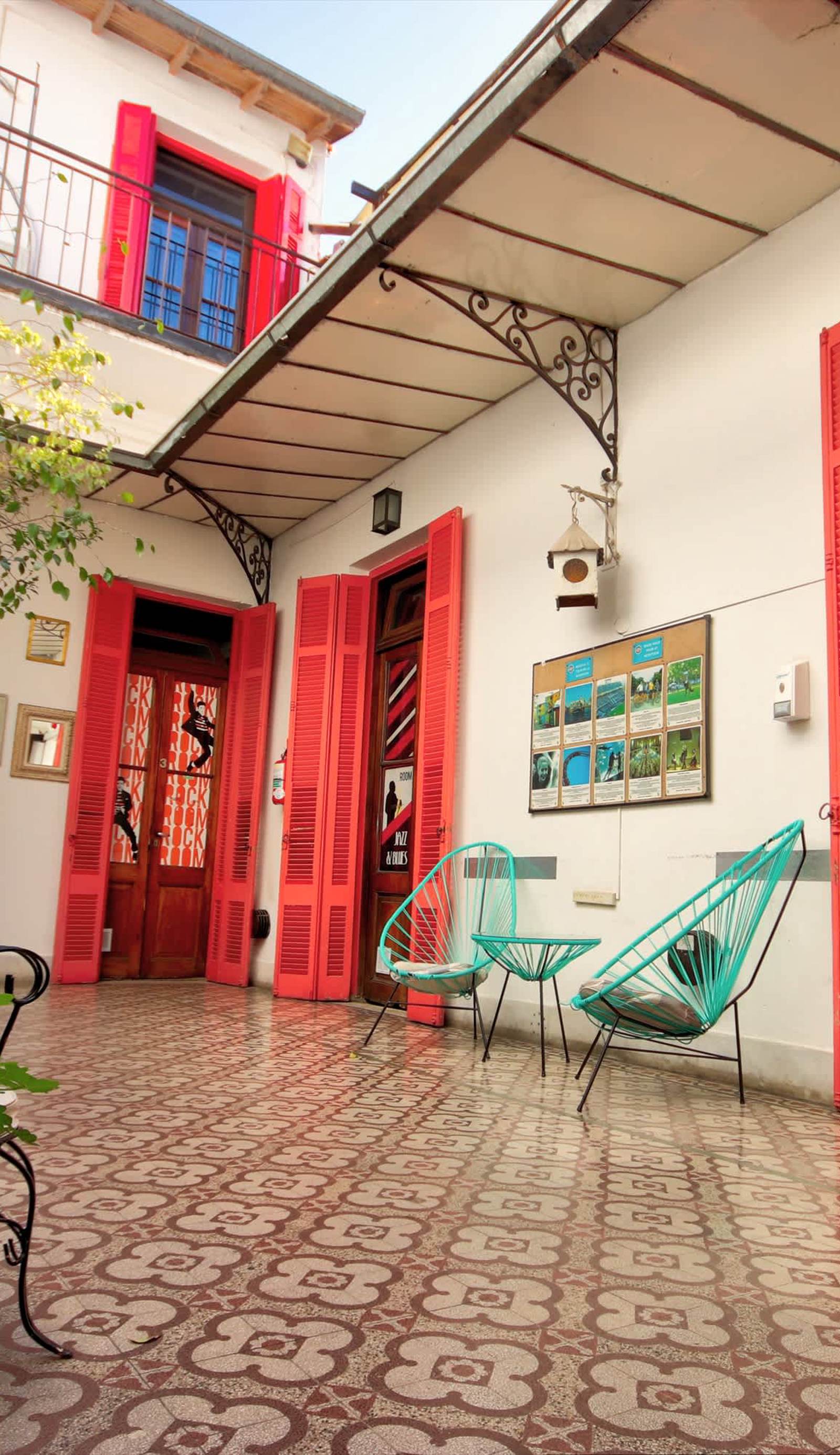 Play Hostel Soho