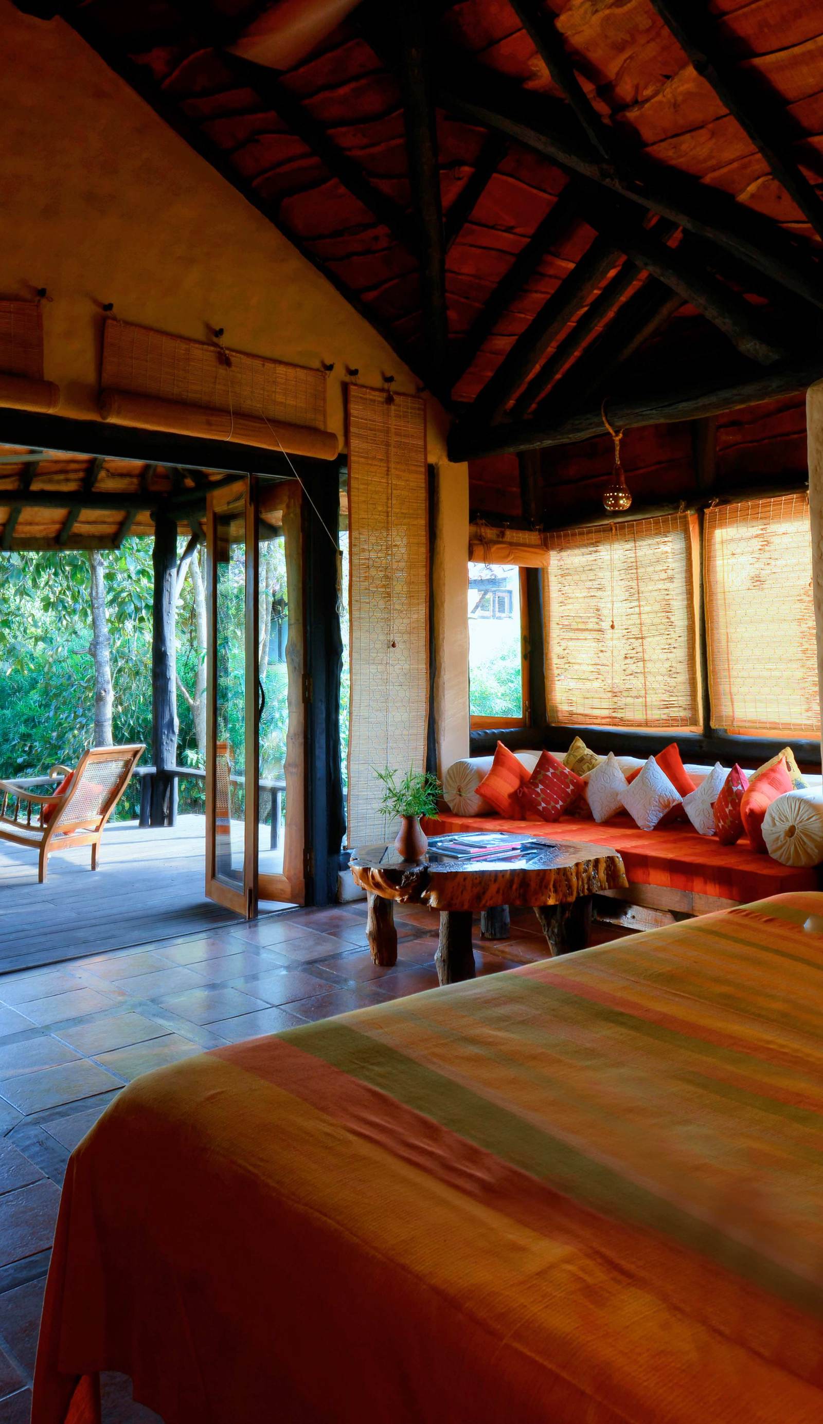 Kanha Earth Lodge - Kanha National Park