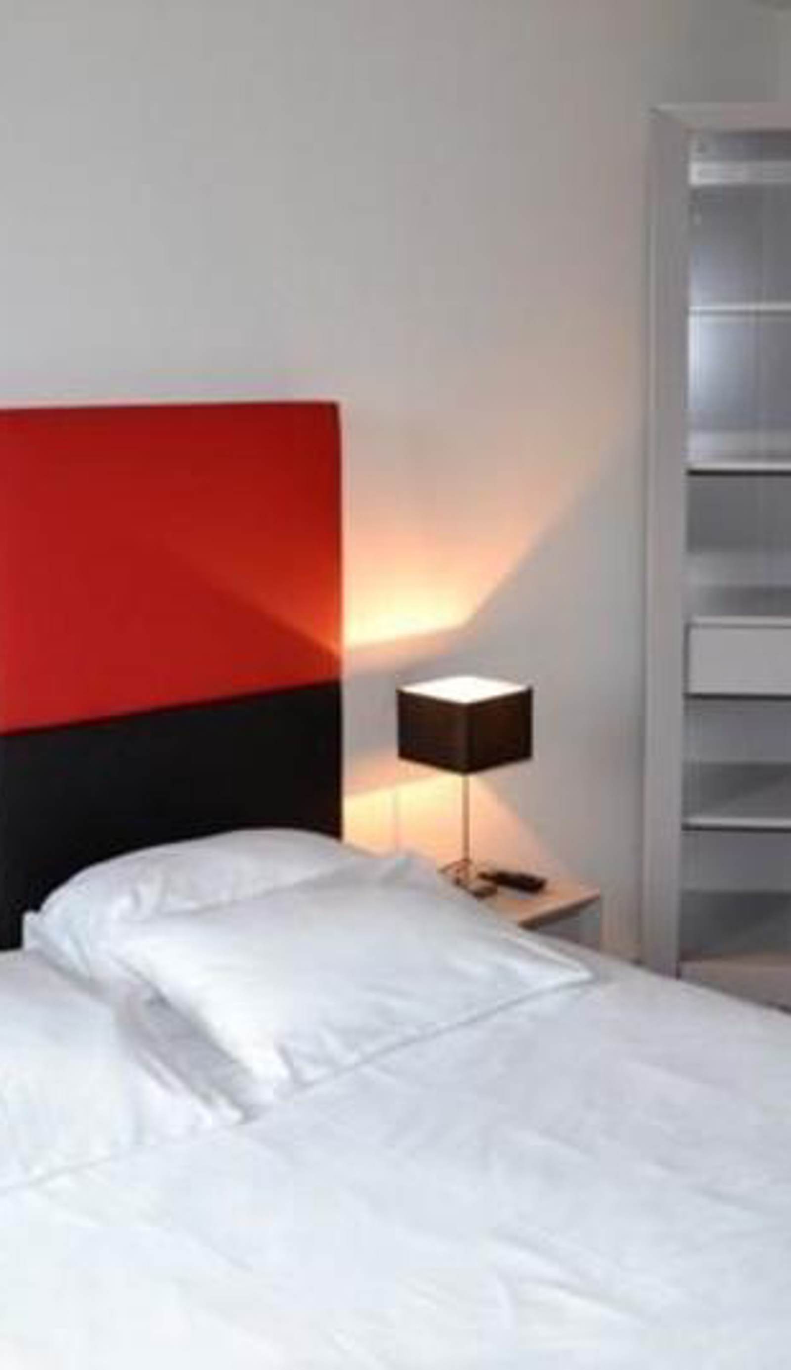 Hotel Adonis Bayonne 3*