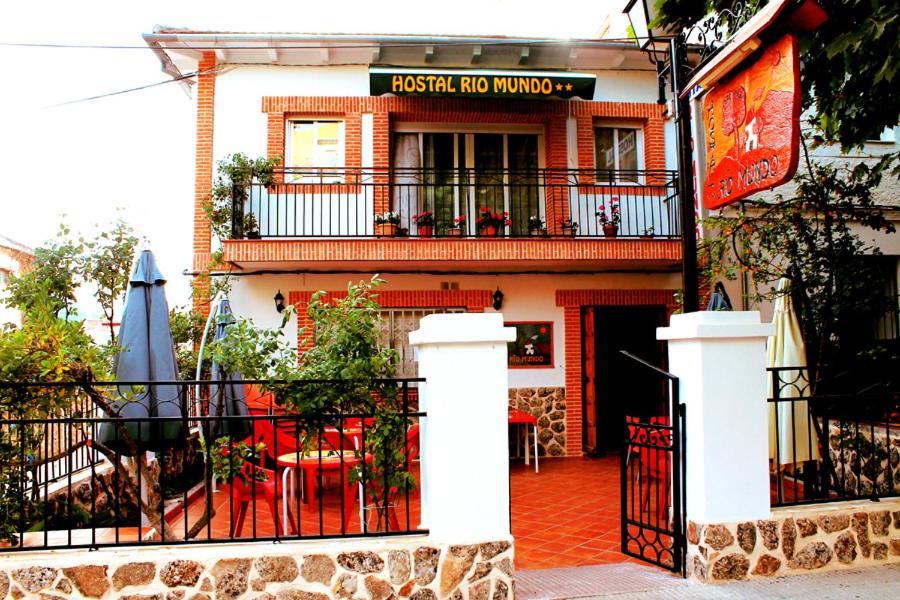 Hostal Rio Mundo