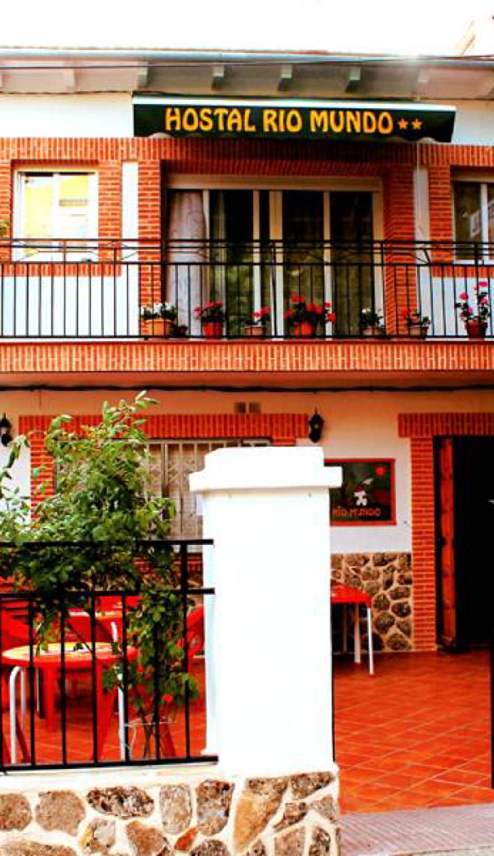 Hostal Rio Mundo