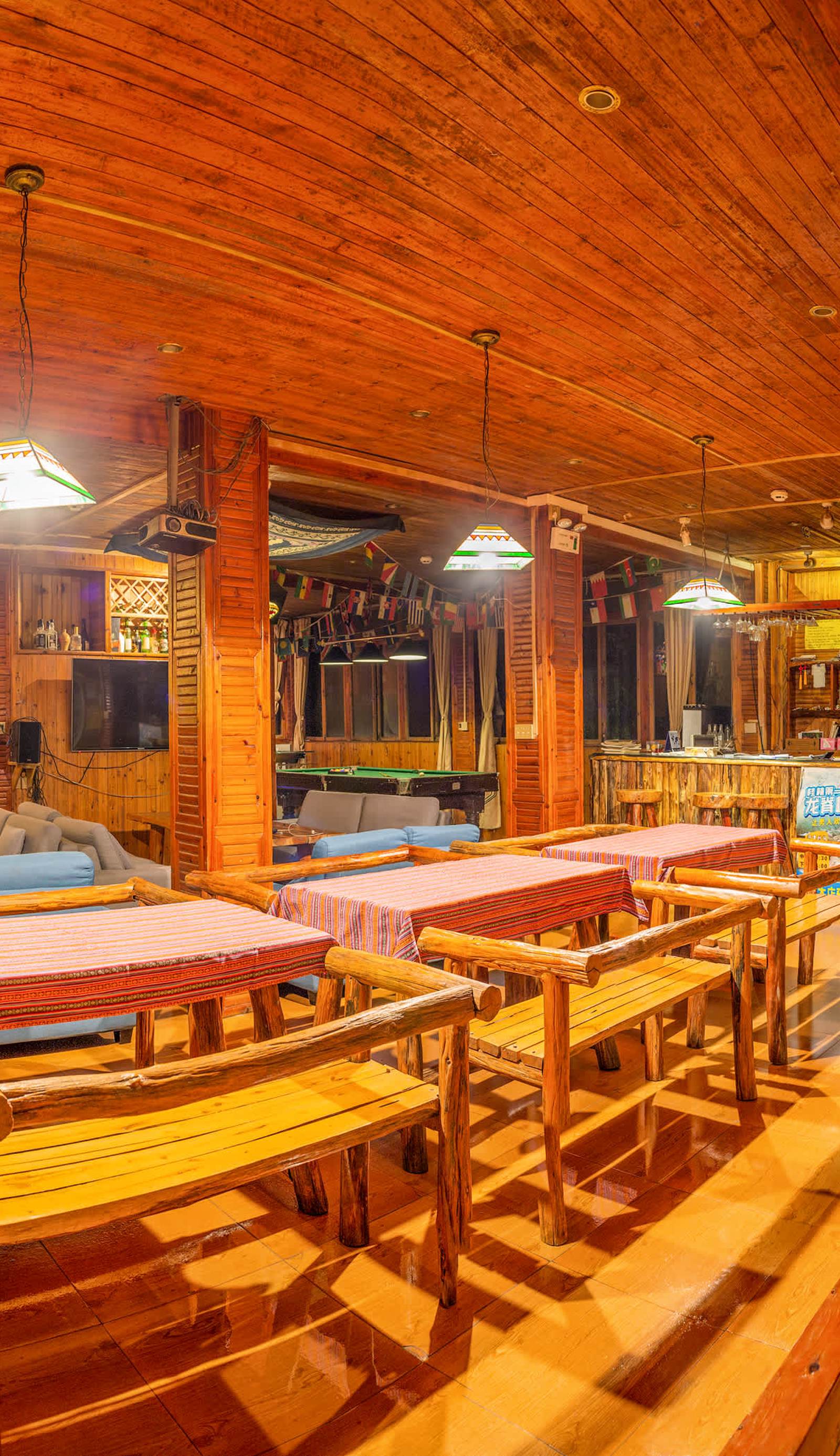 LongJi International Youth Hostel