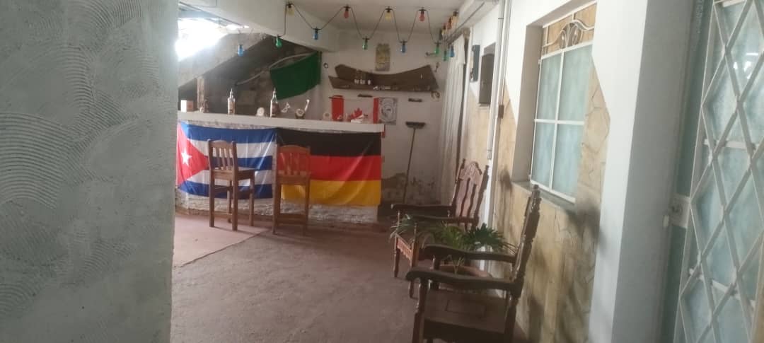 Hostal Henryeldelfin