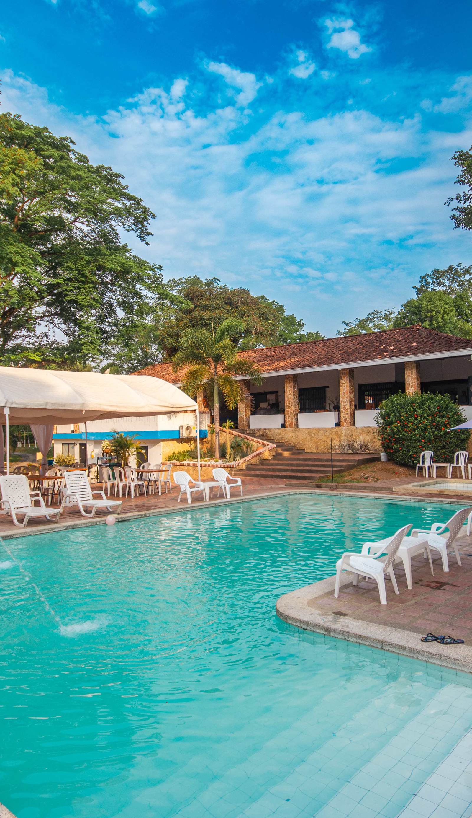 Hotel Familia Casa Blanca