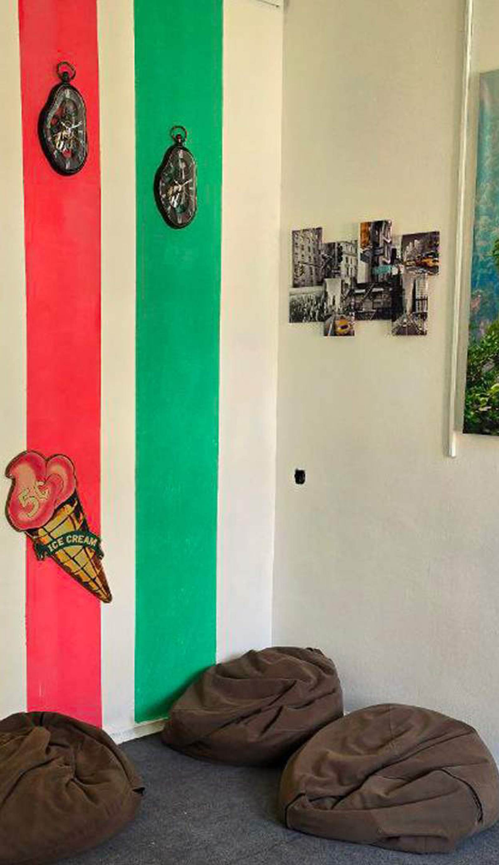 Colors Hostel