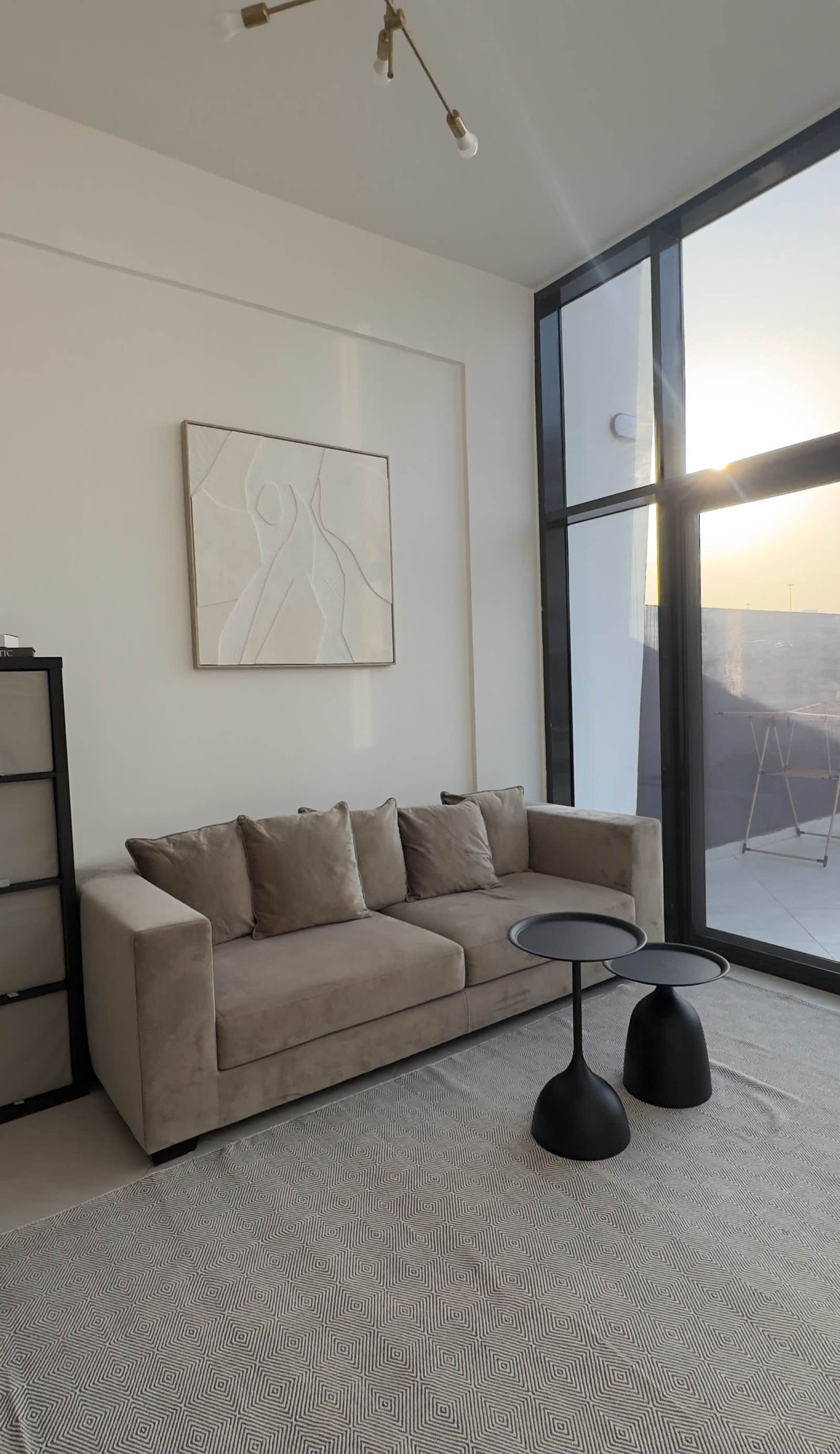 Grapeful Stay Hostel Dubai | Gym & Pool Access
