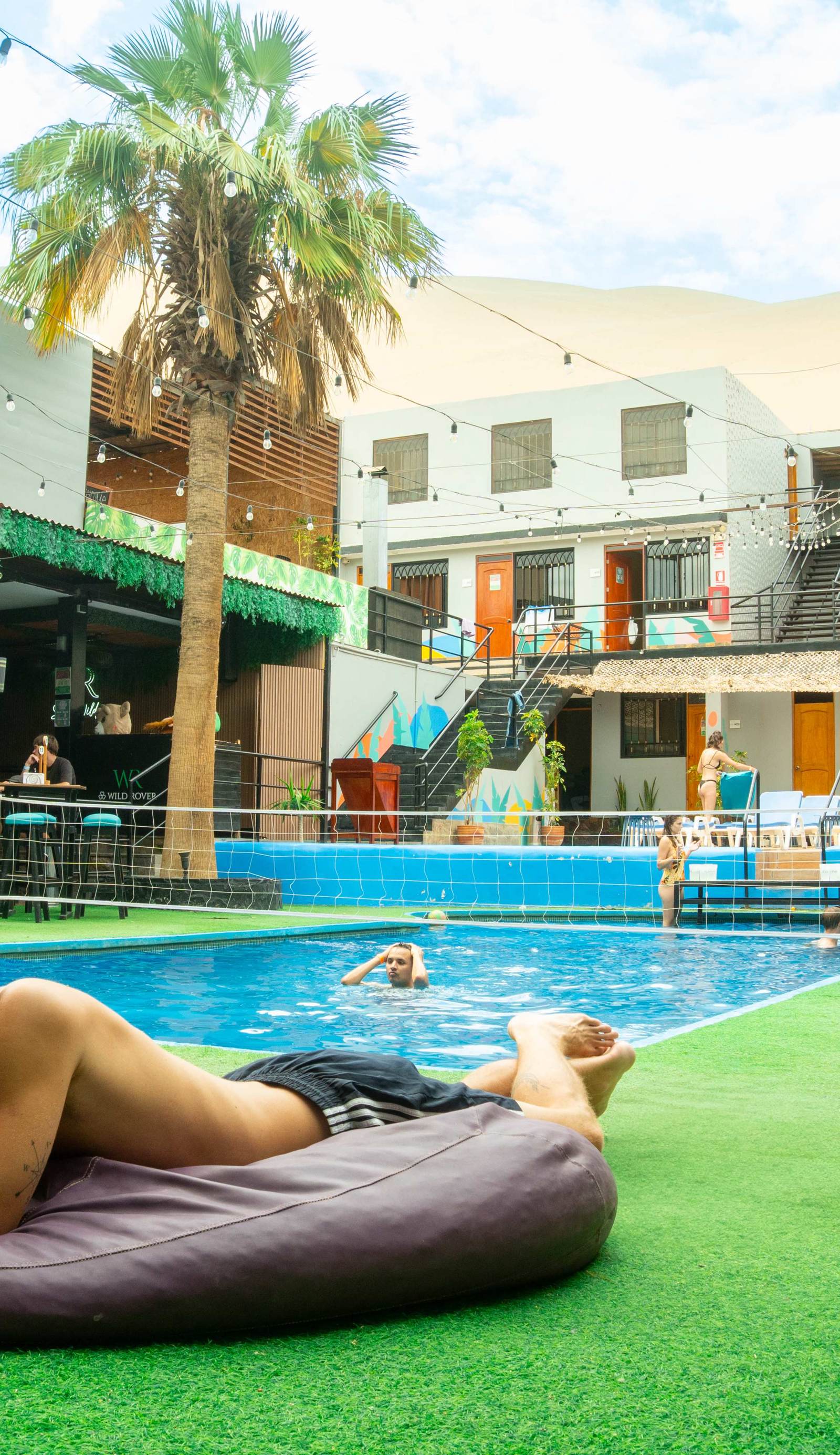 Wild Rover Huacachina