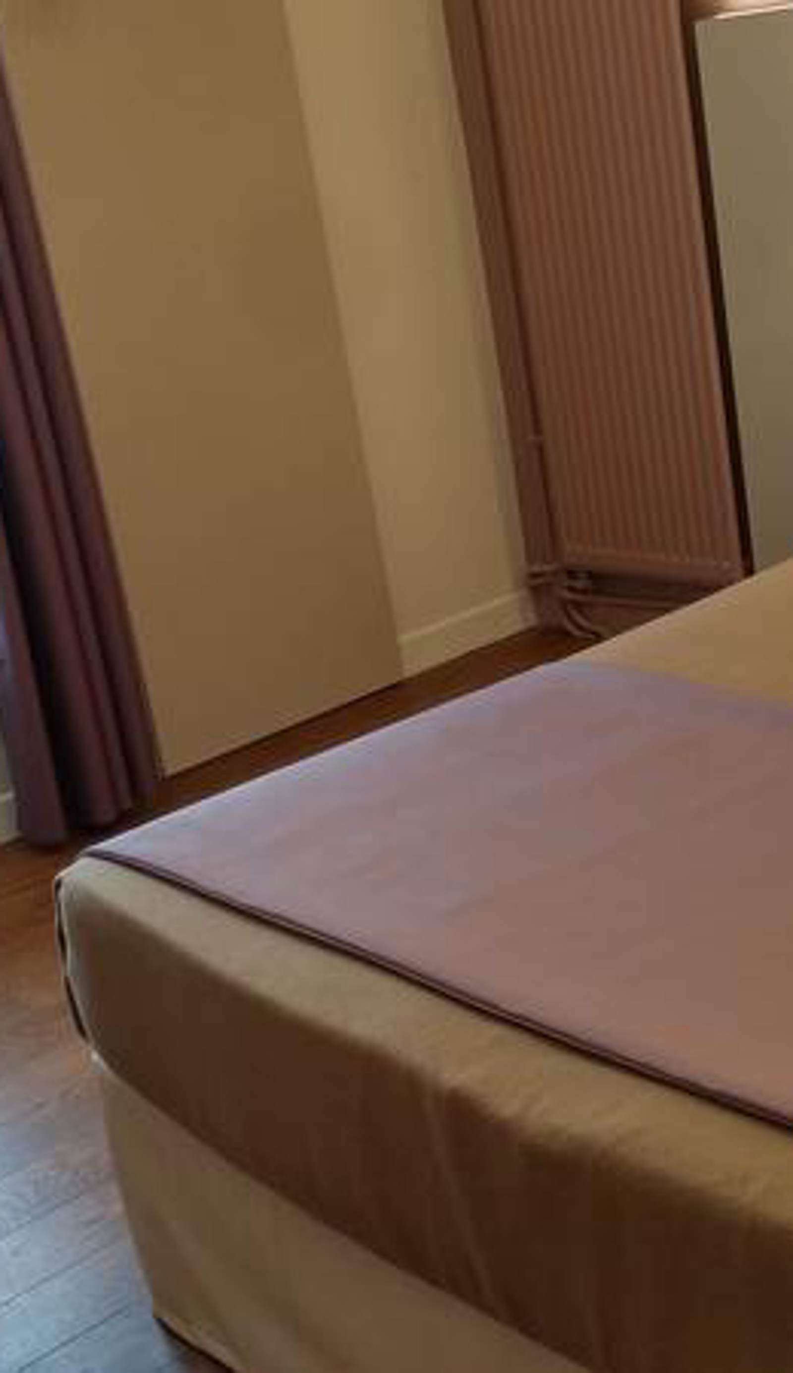 ** Modern Hotel