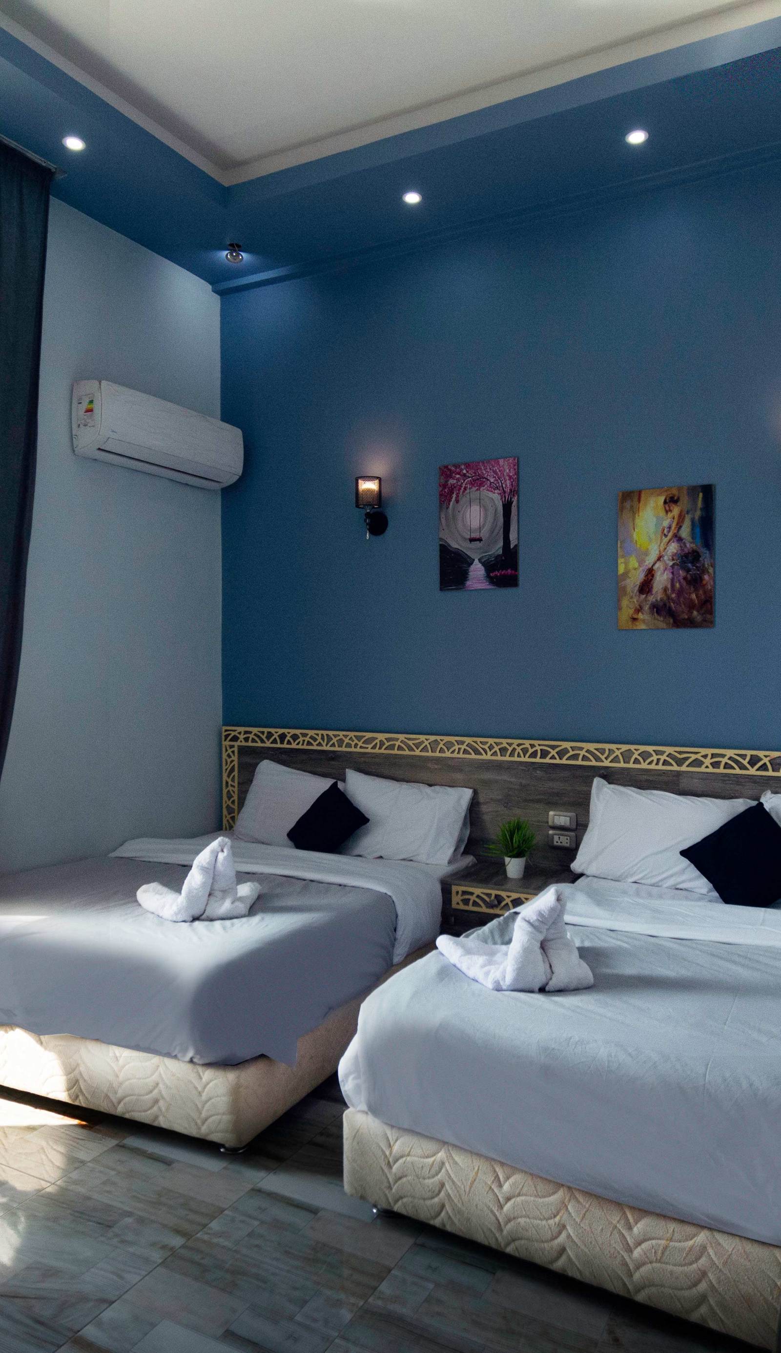 Deluxe Australian Hotel
