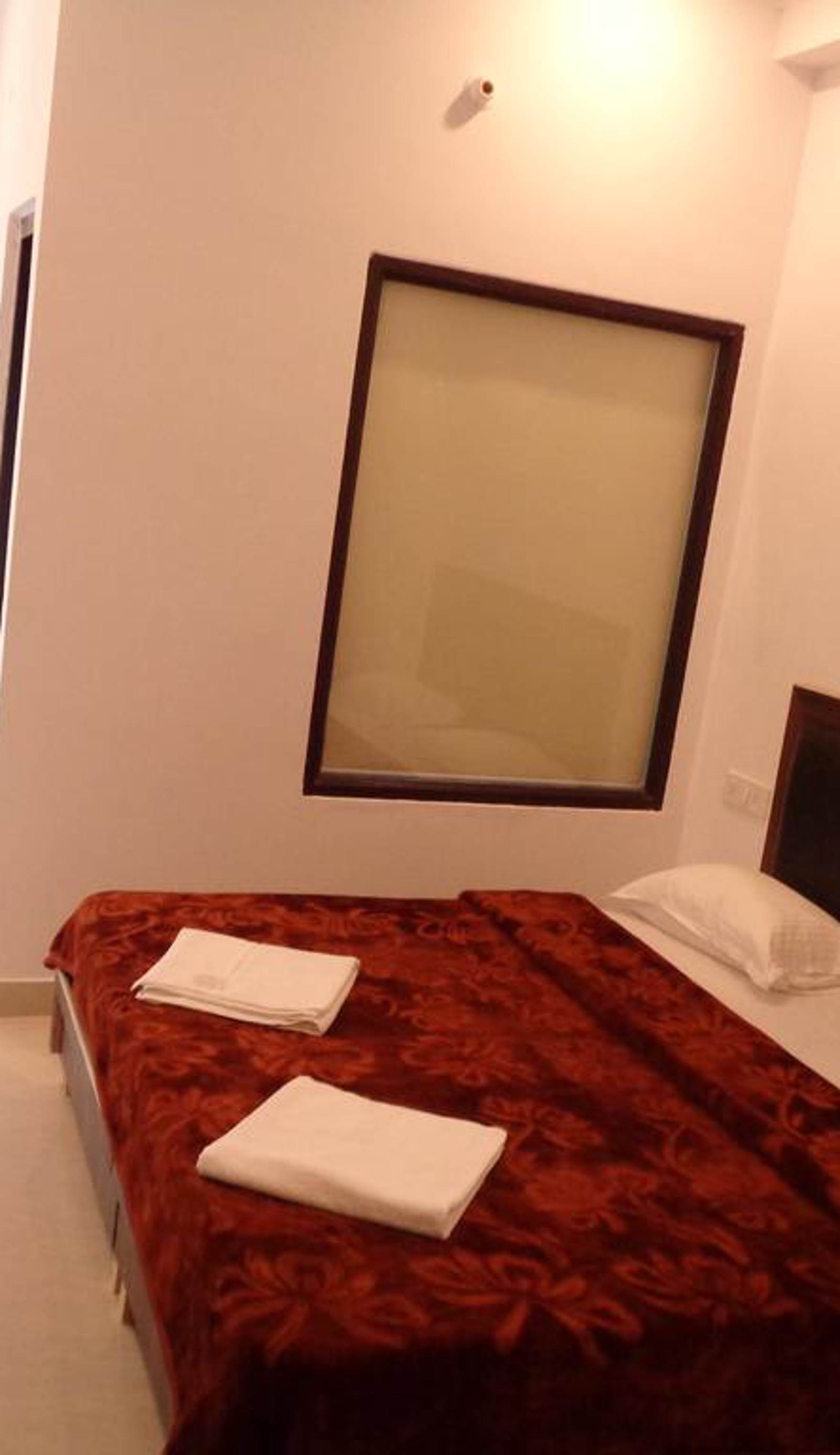 Hotel Tapovan Cottage