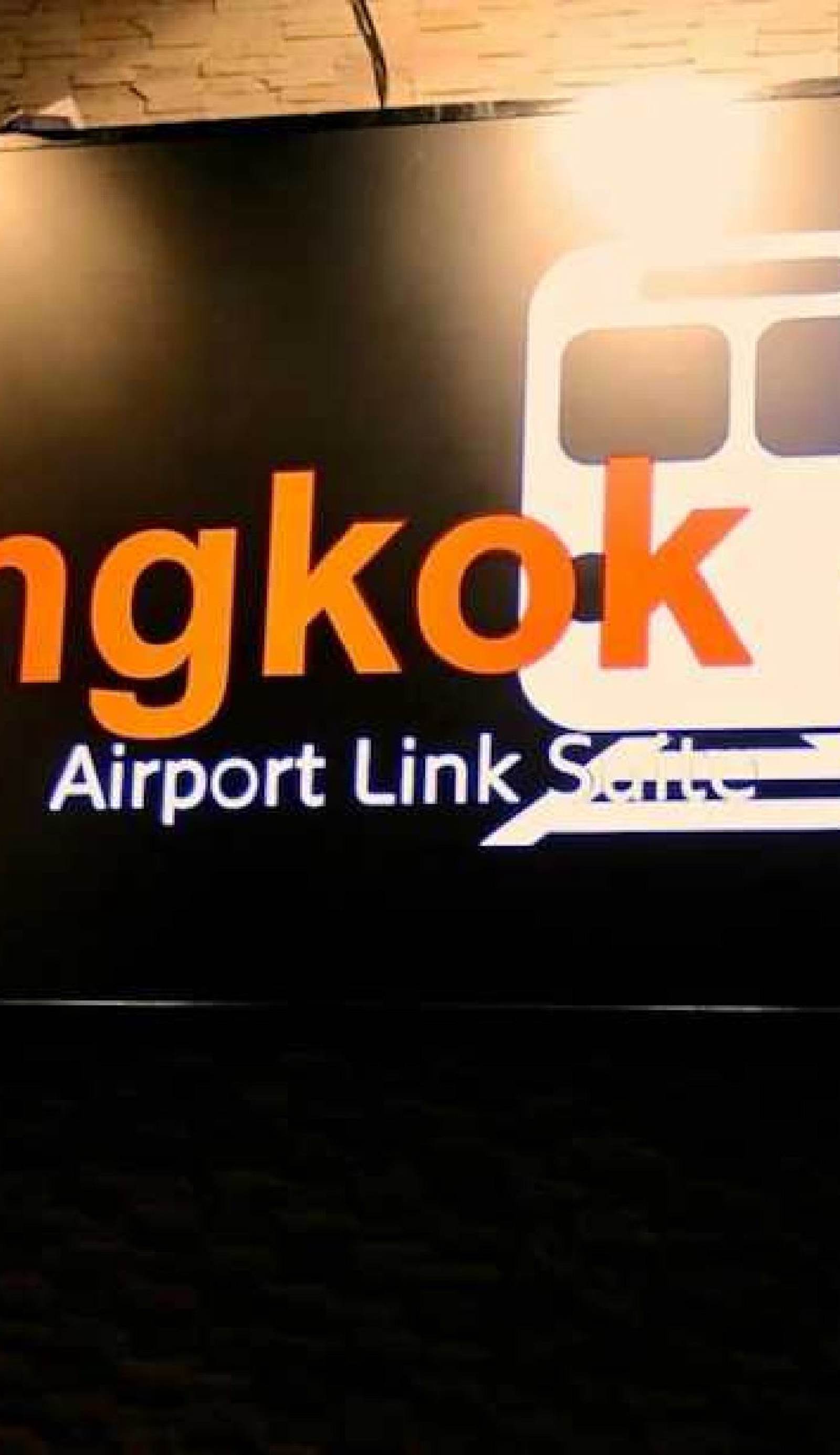 Collection O The Bangkok Airport Link Suite