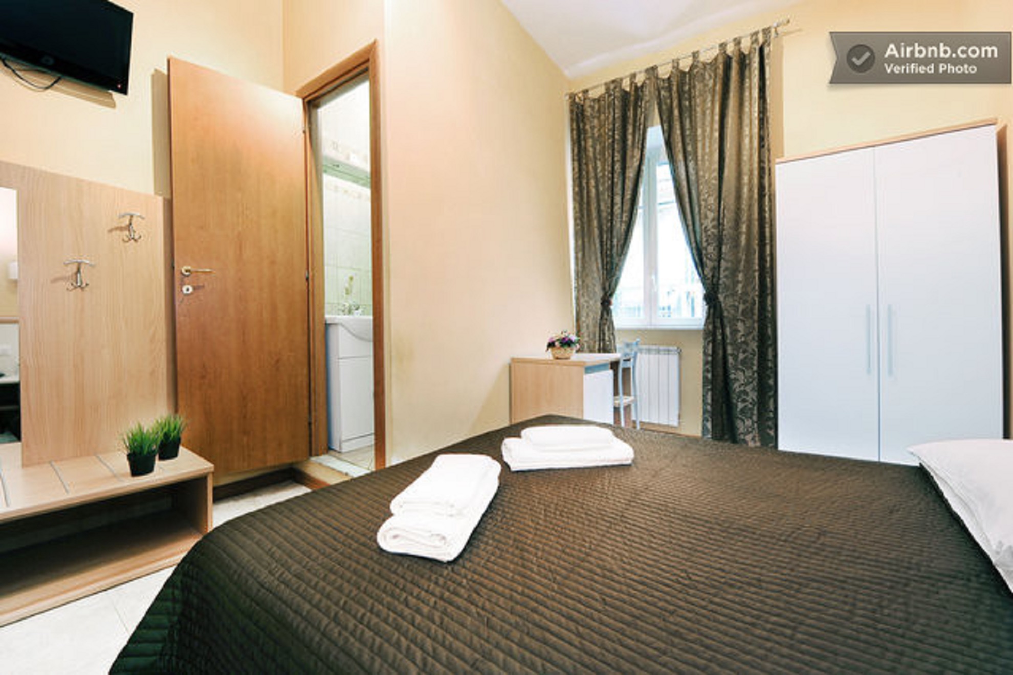 Aurora Bed and Breakfast