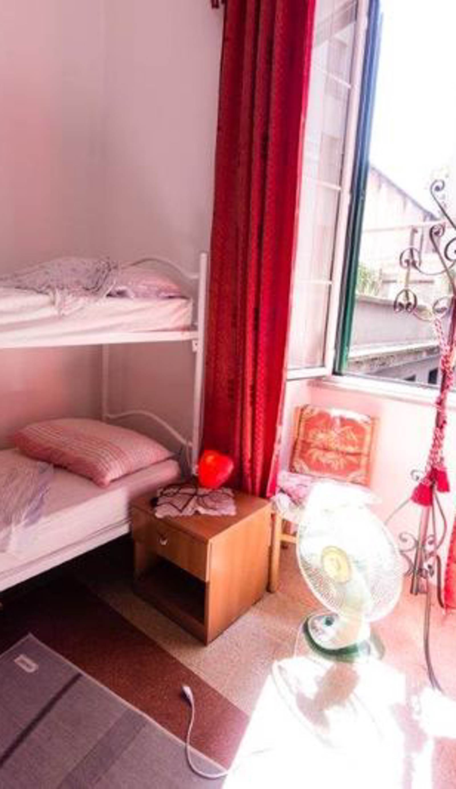 Sunshine Hostel