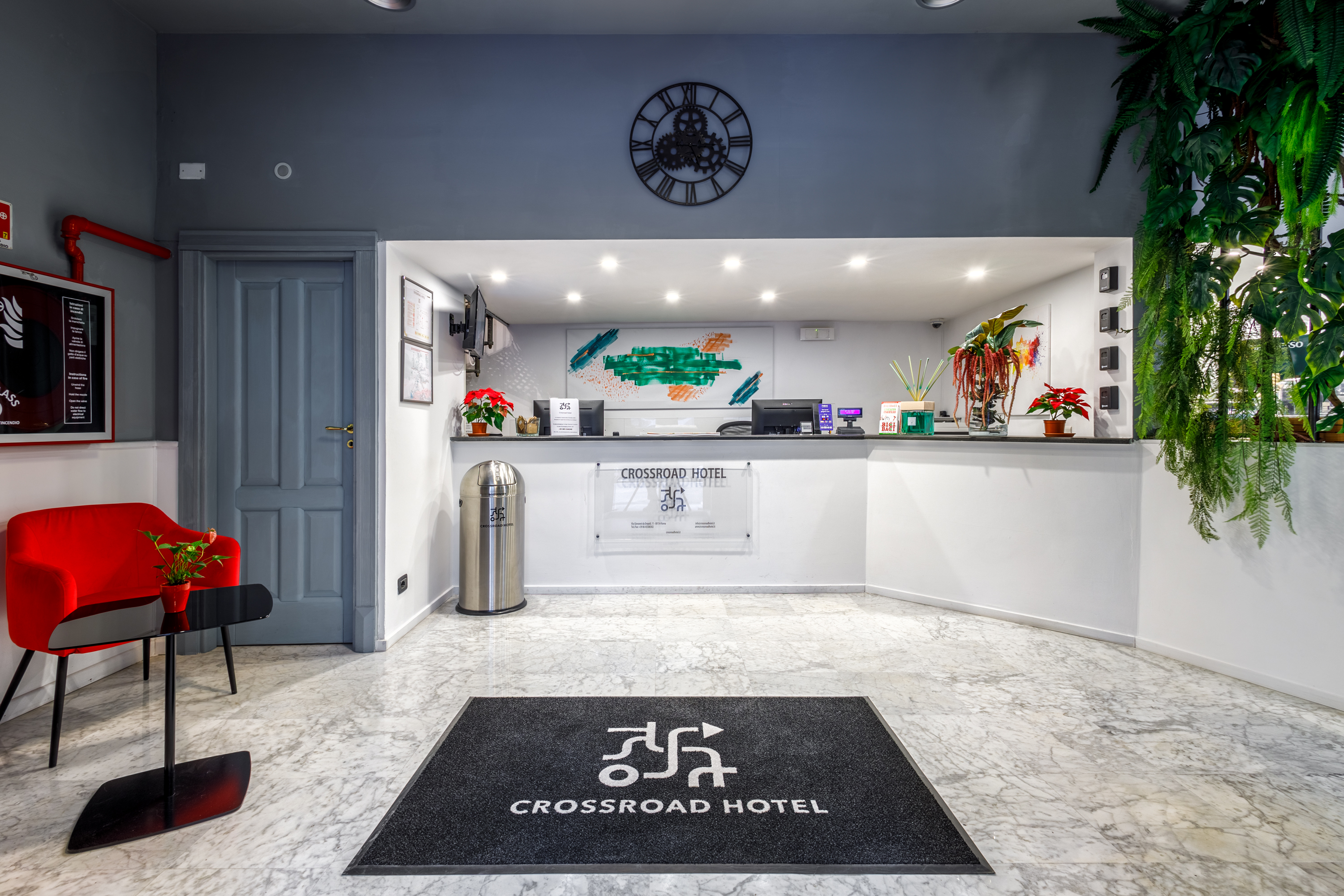 Crossroad Hotel