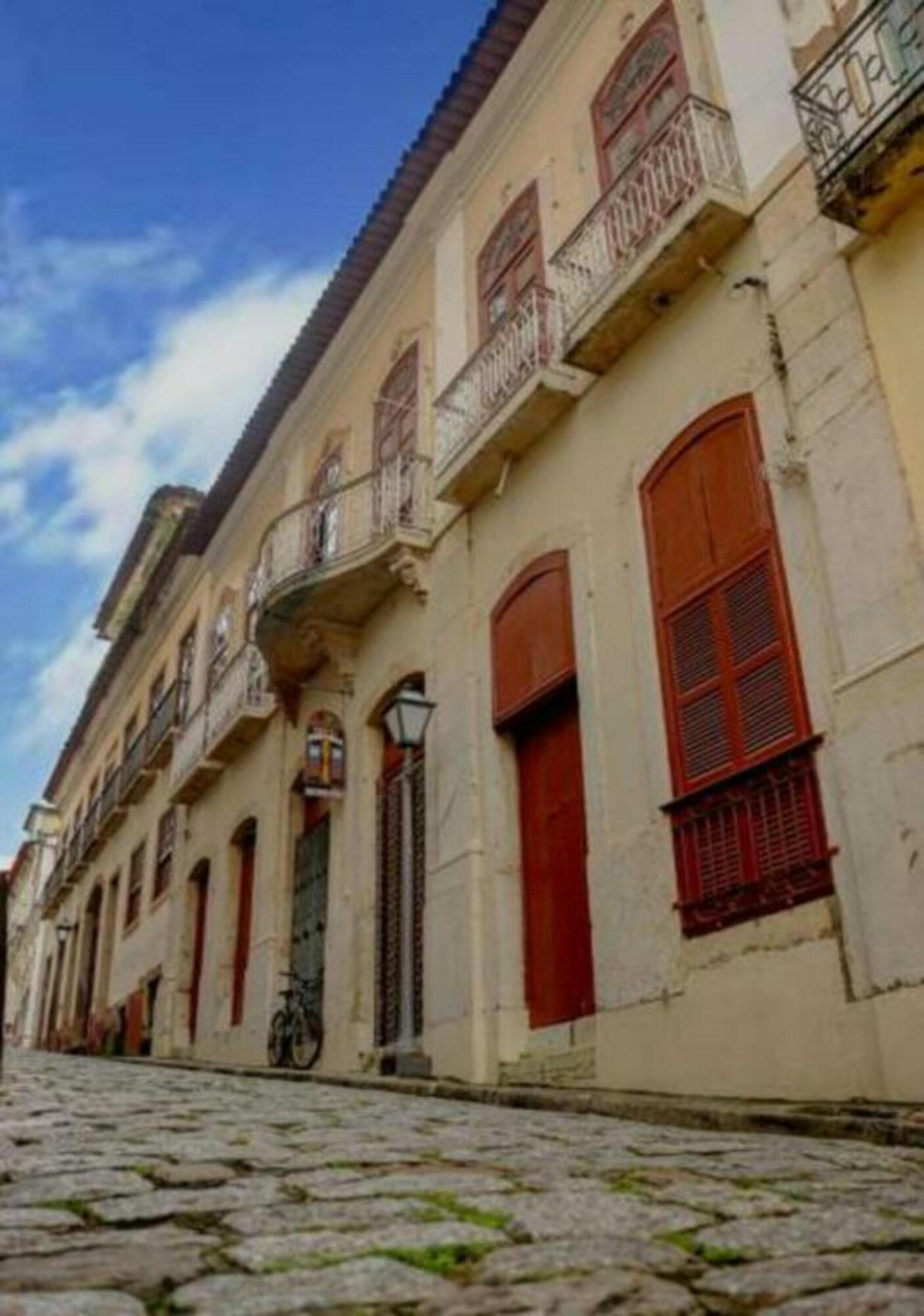 Reviver Hostel
