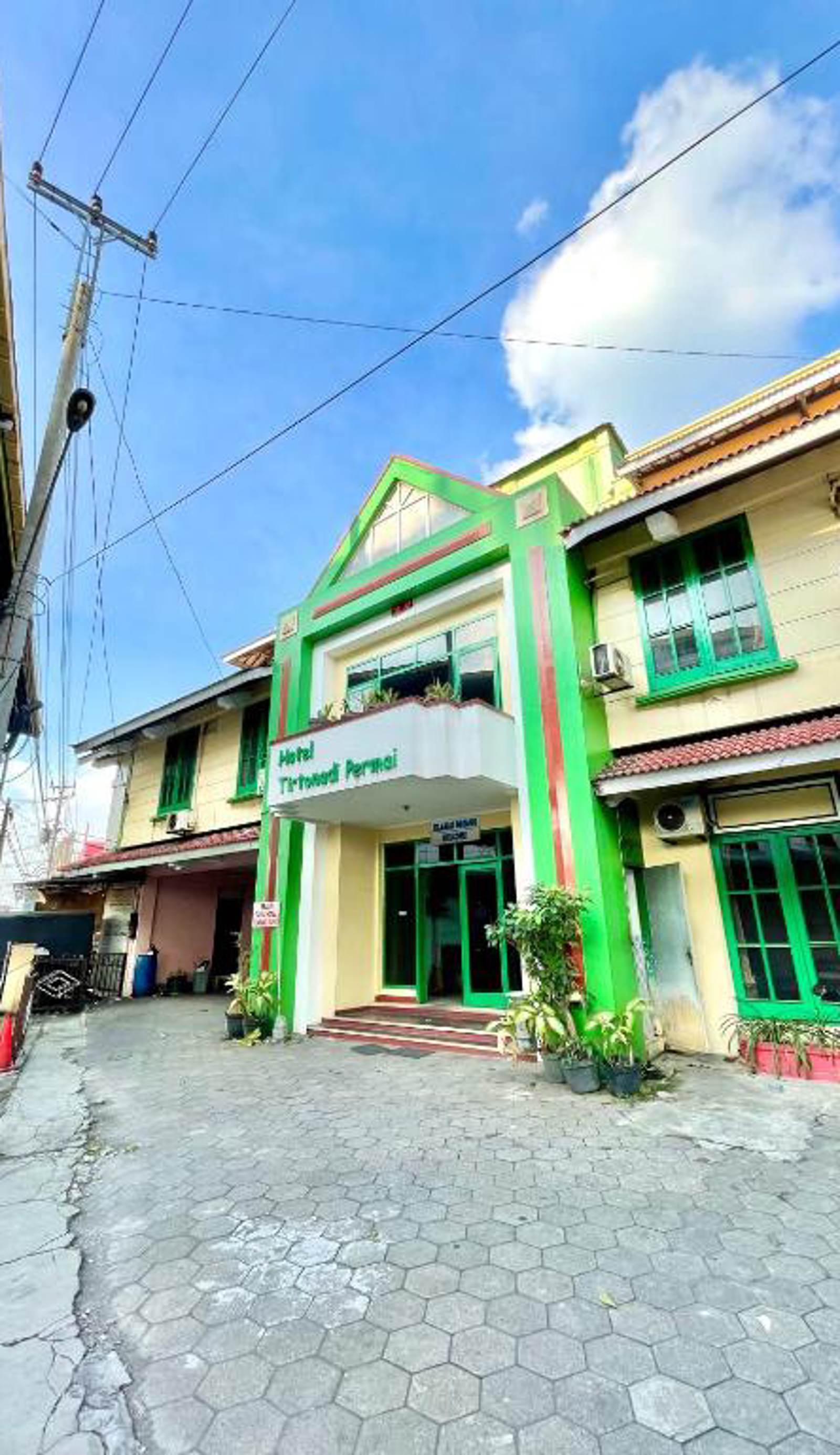 Hotel Tirtonadi Permai