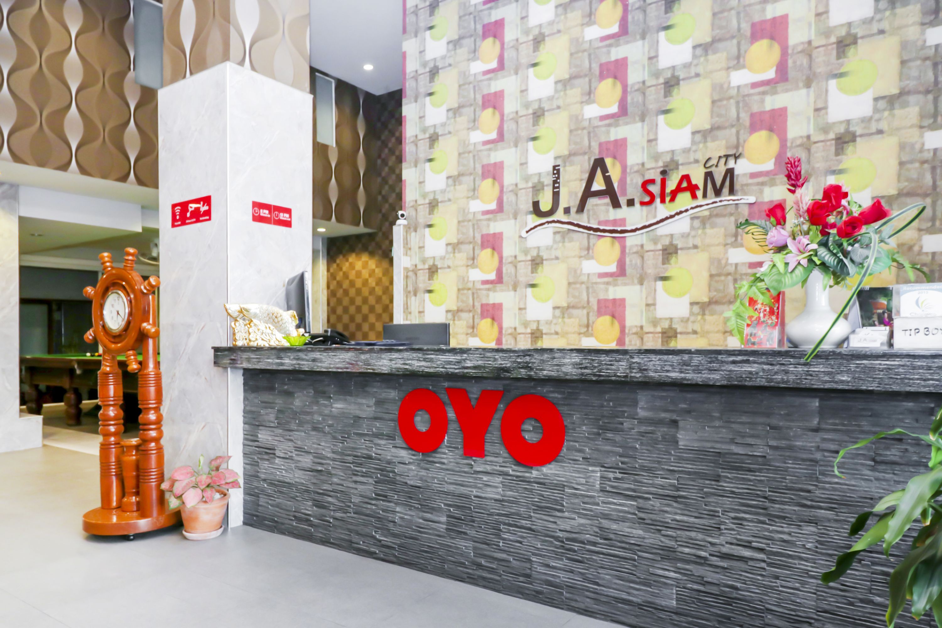 Collection O JA Siam City