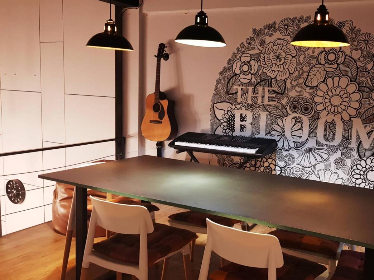 Bloomz Hostel