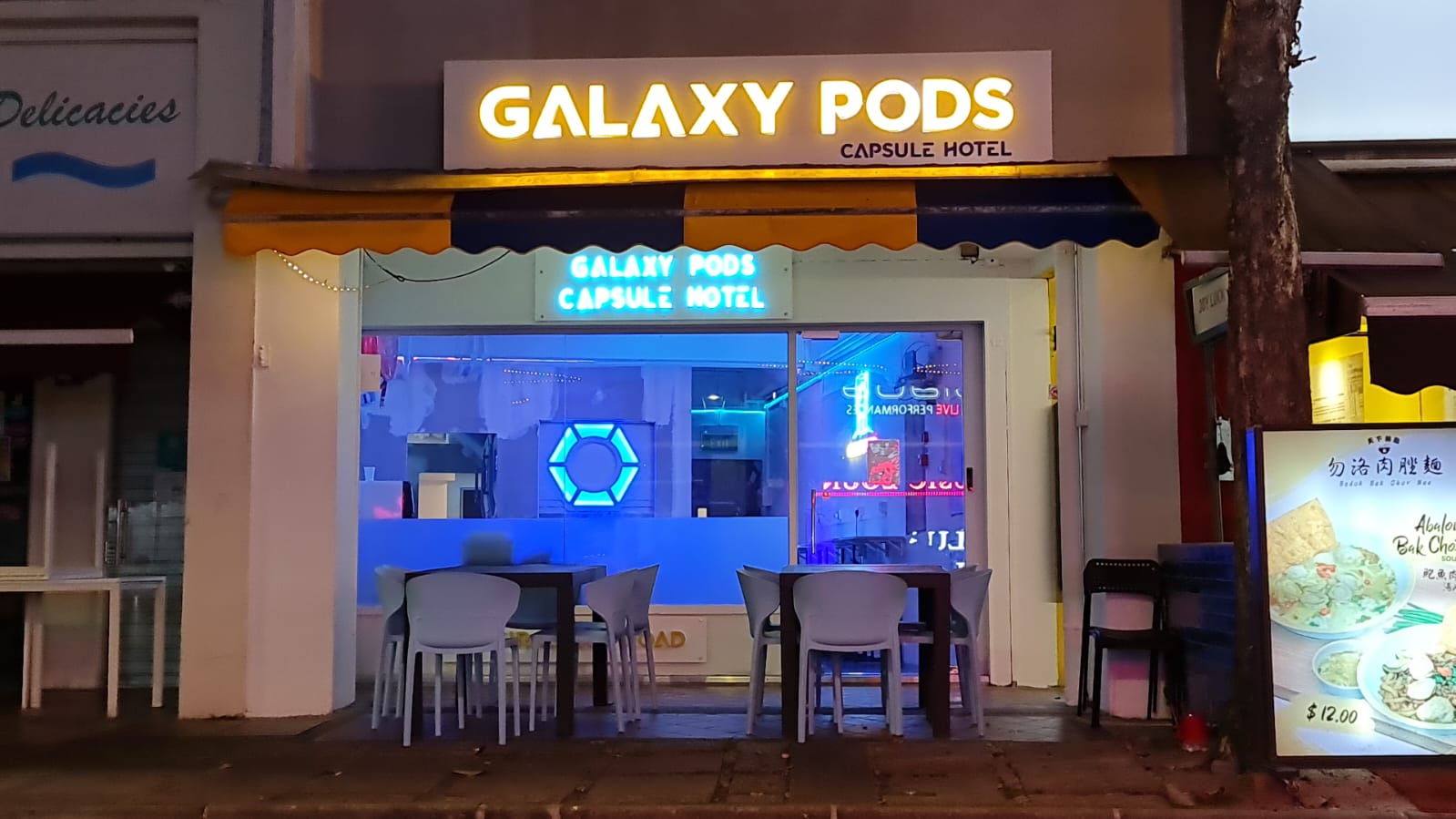 Galaxy Pods Boat Quay Capsule Hotel