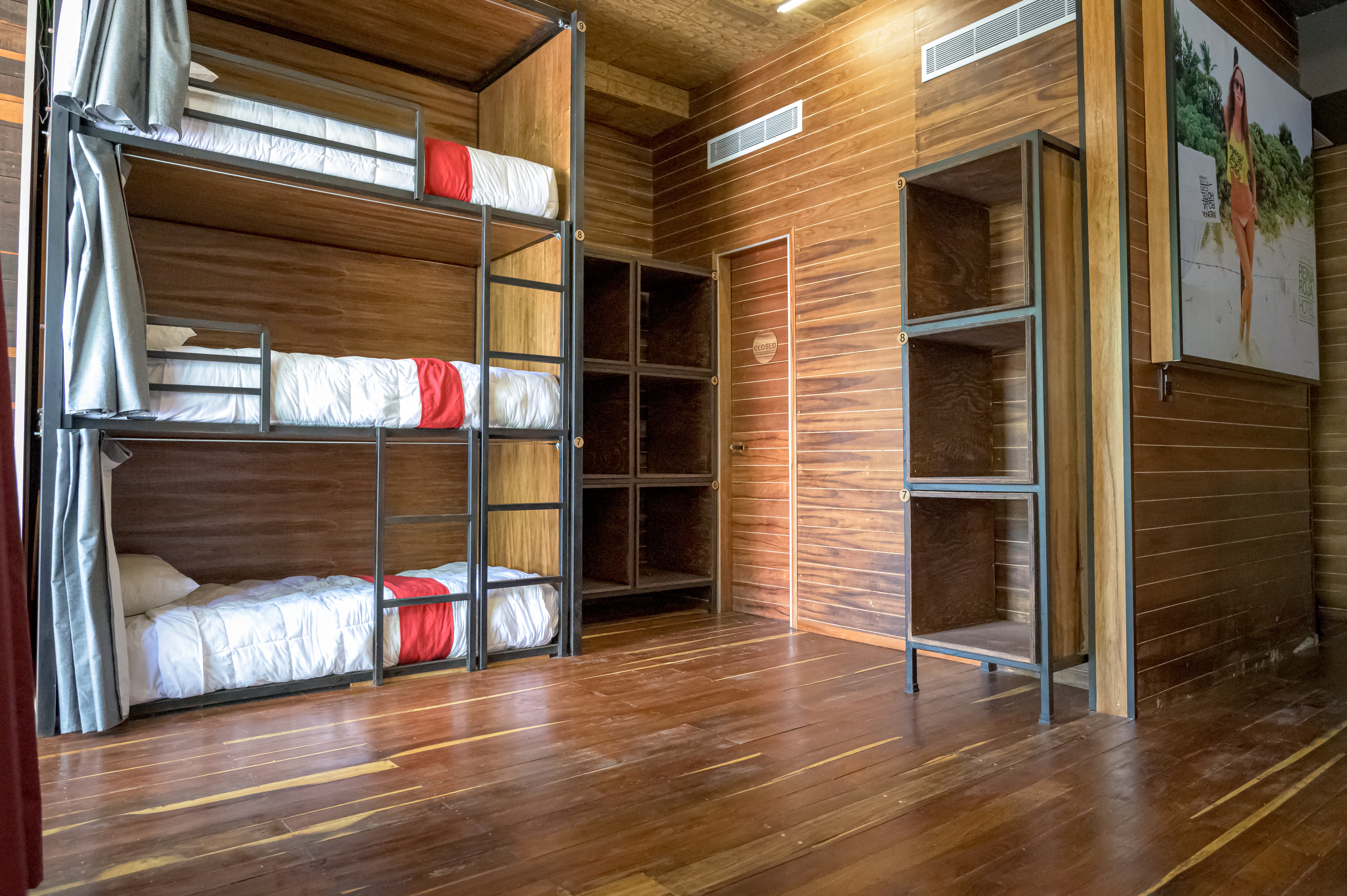 Reina Roja Hostel