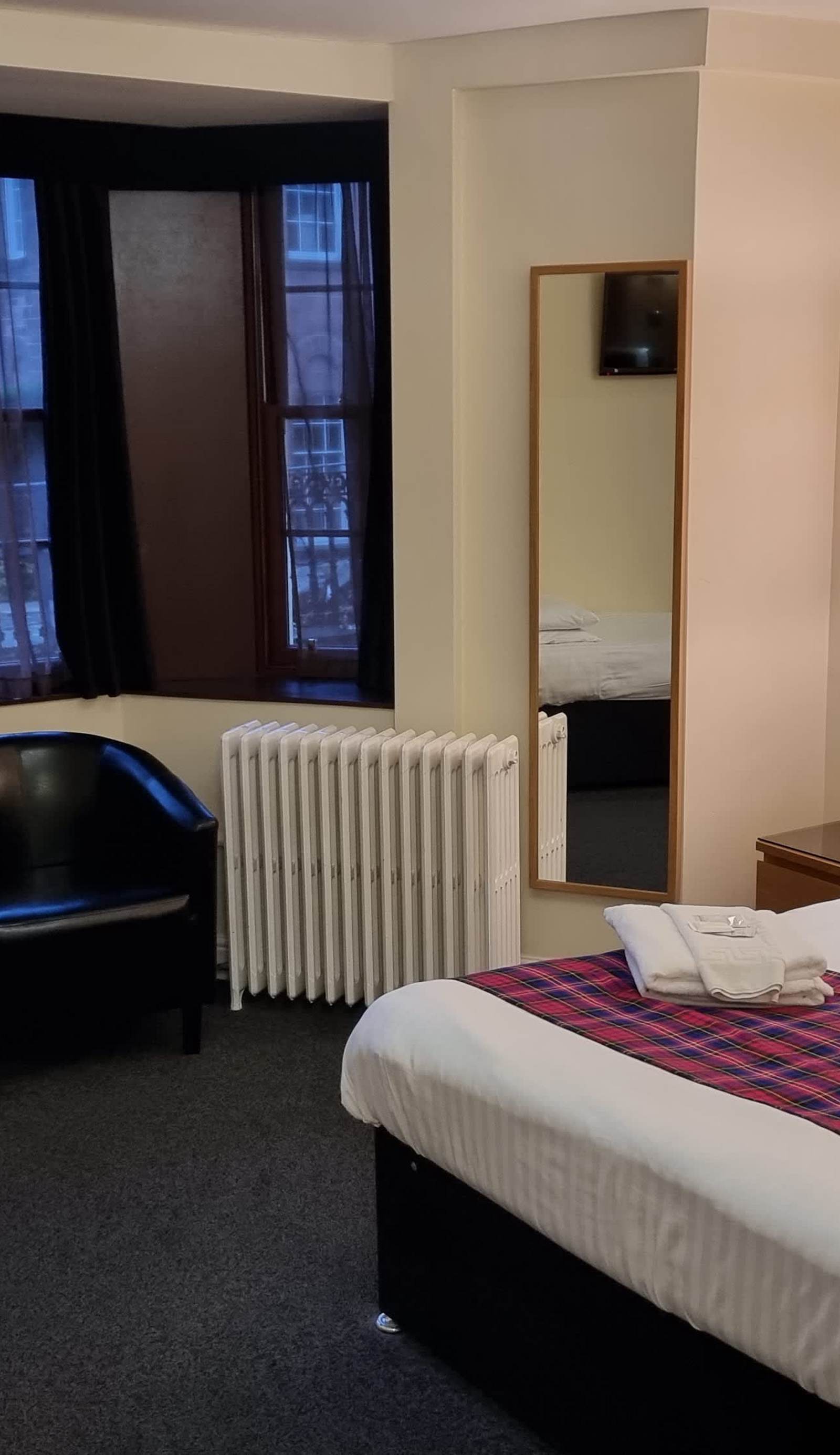 Hampton Court Guesthouse