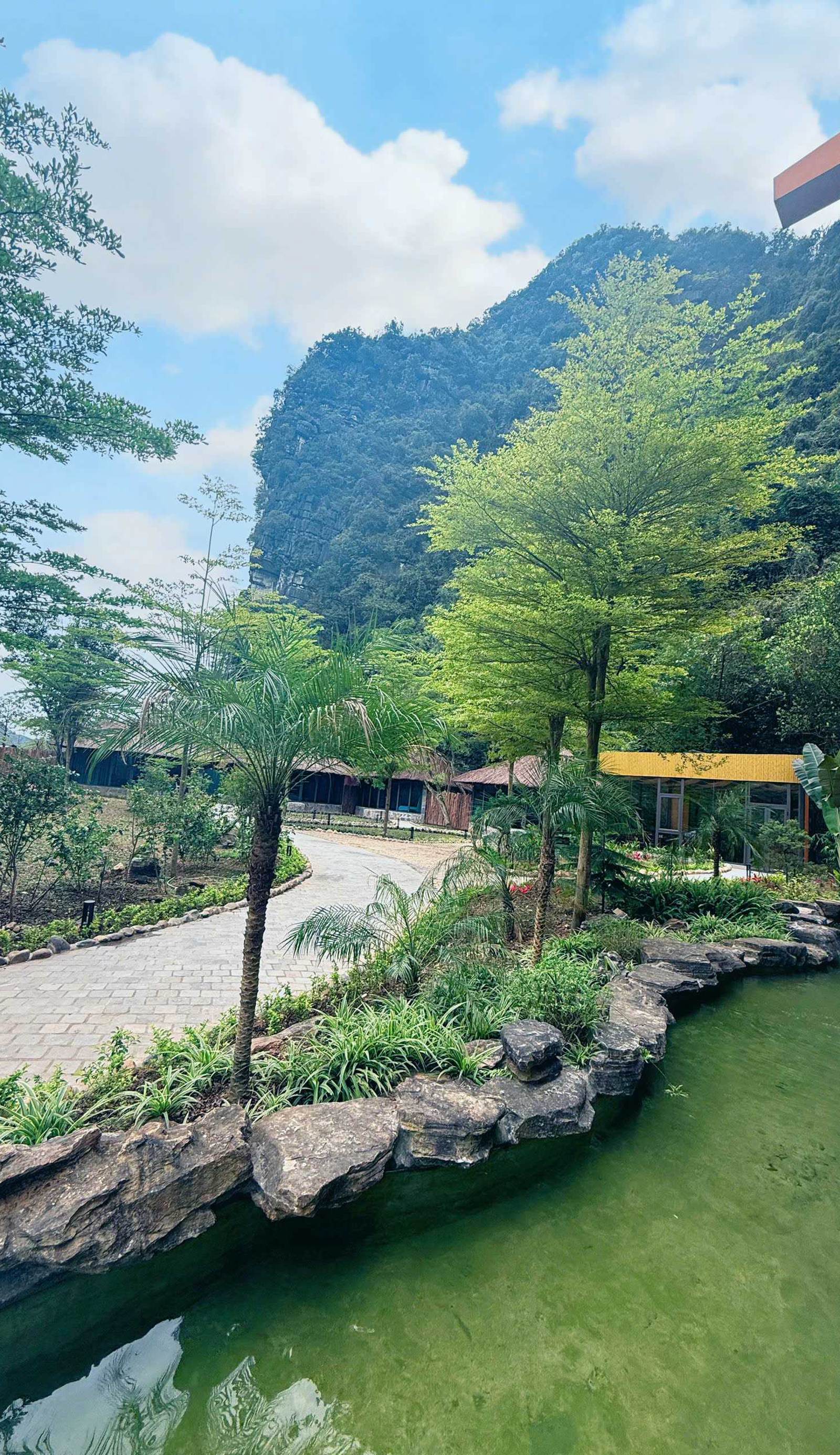Cendana Trang An Retreat