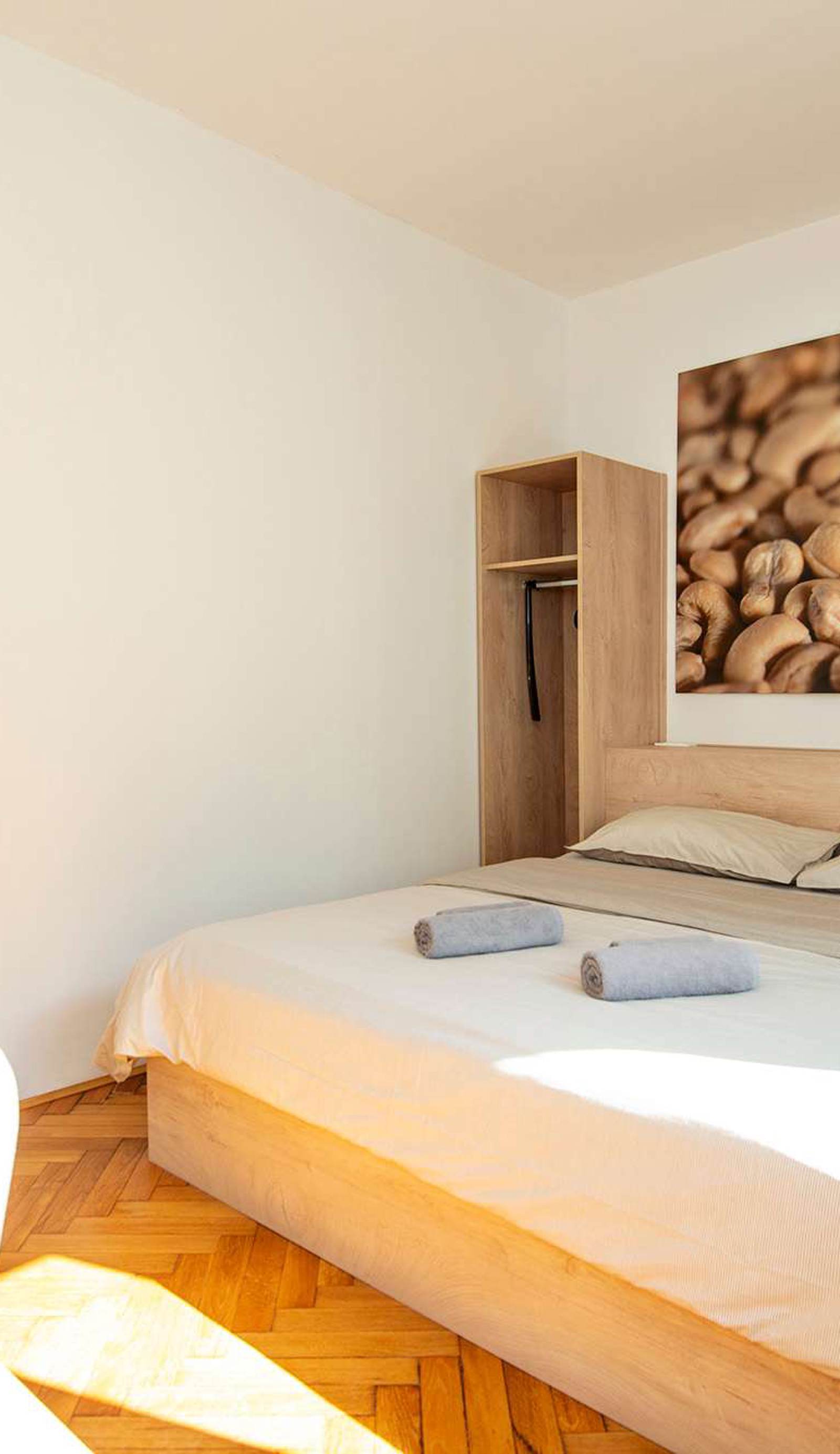 Viva Rooms