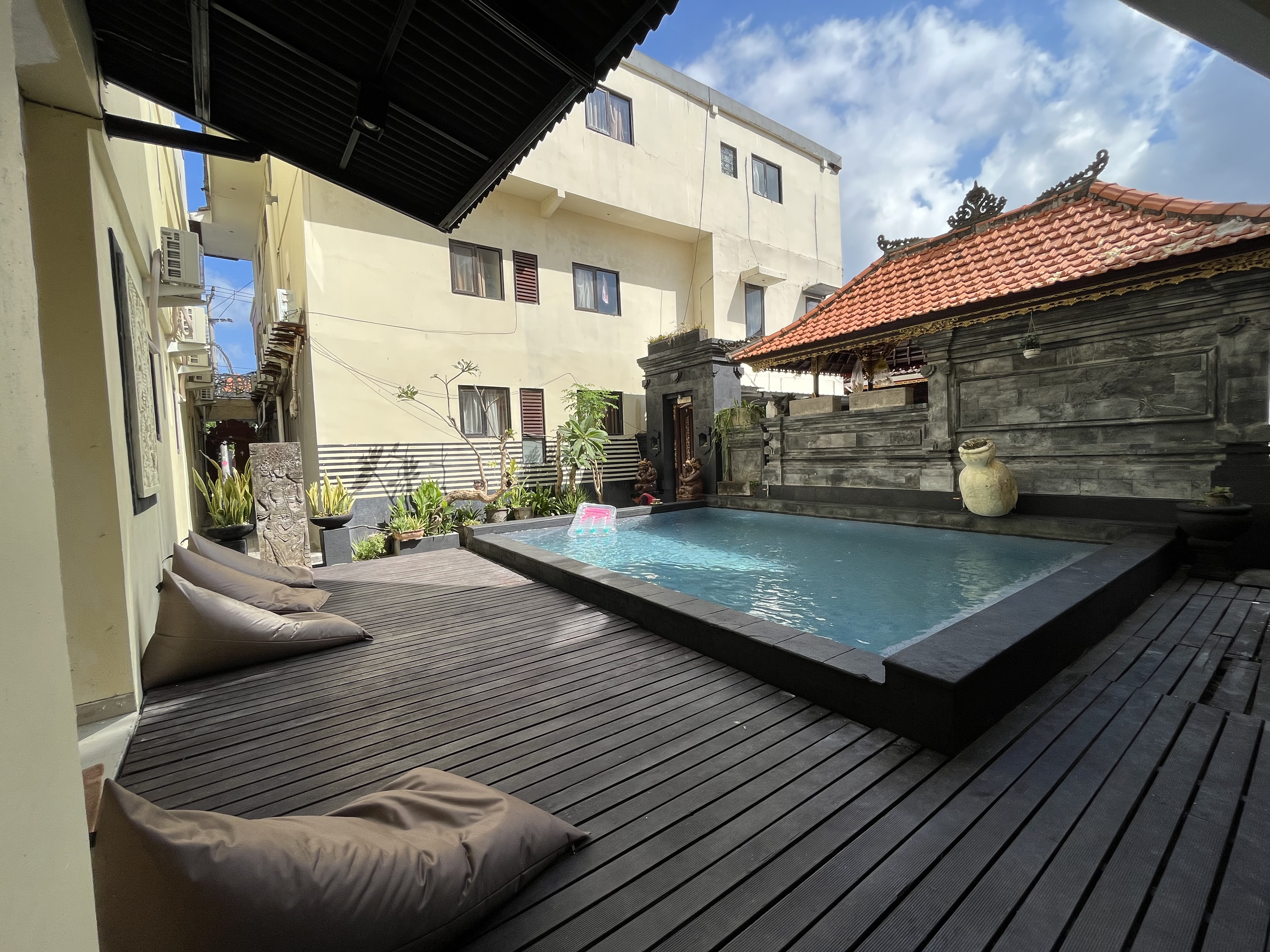 Suardana Inn