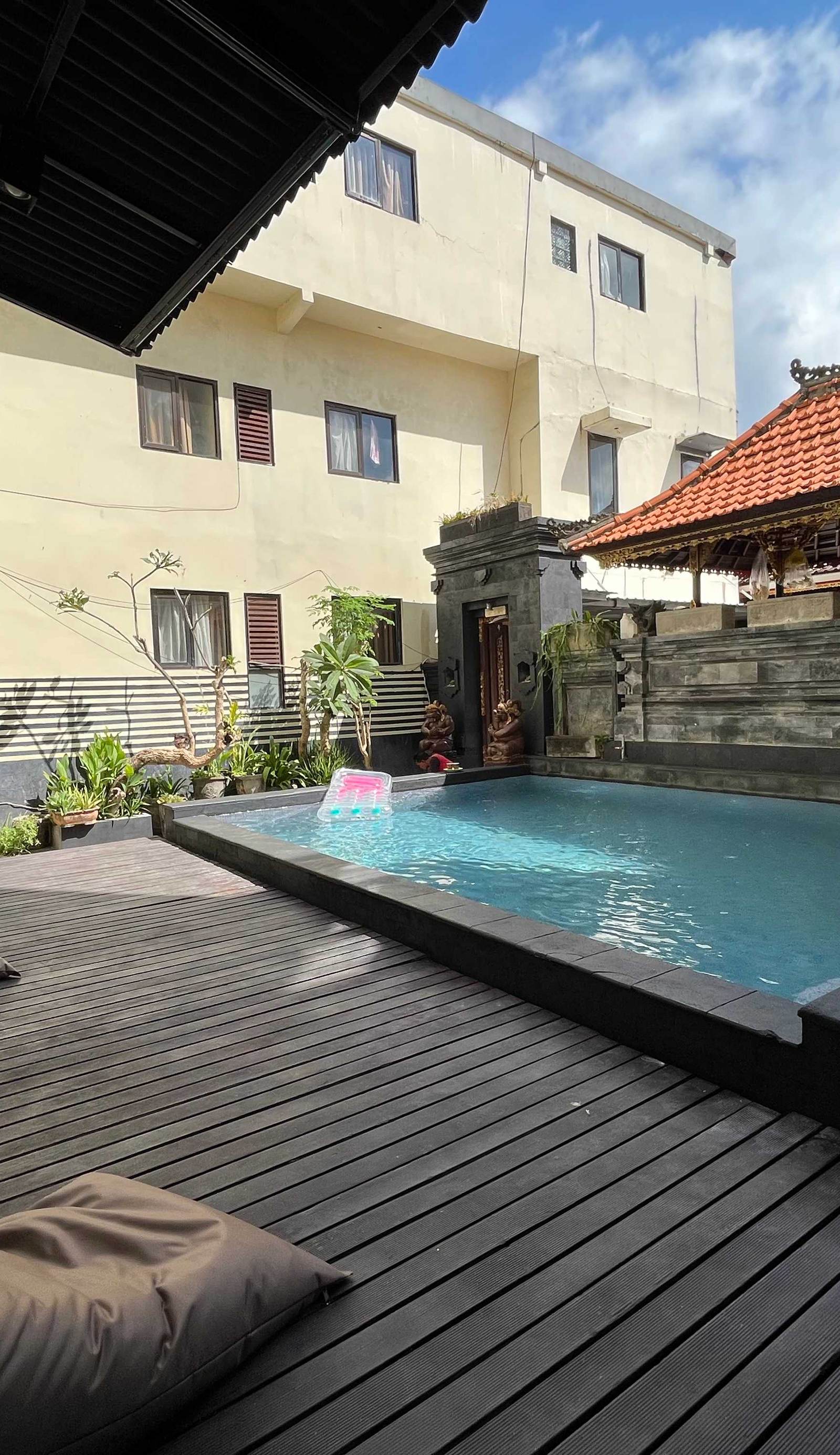 Suardana Inn