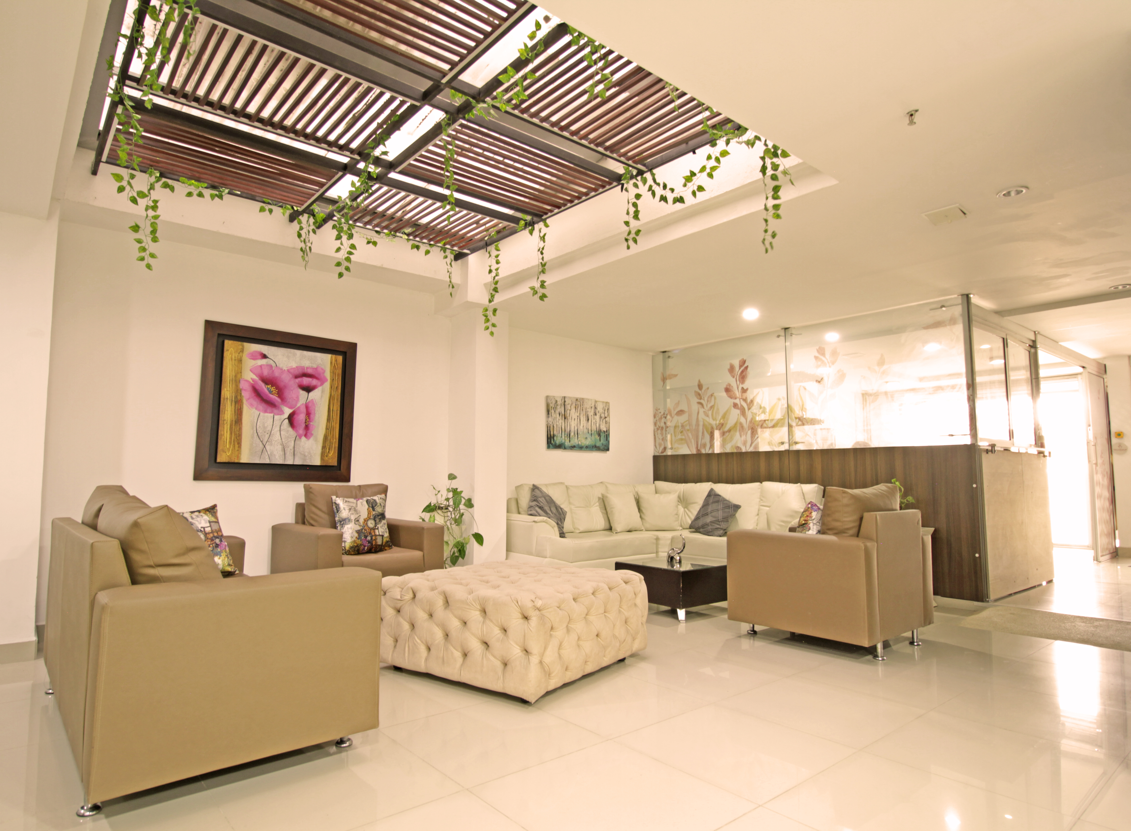 Laureles Guest House