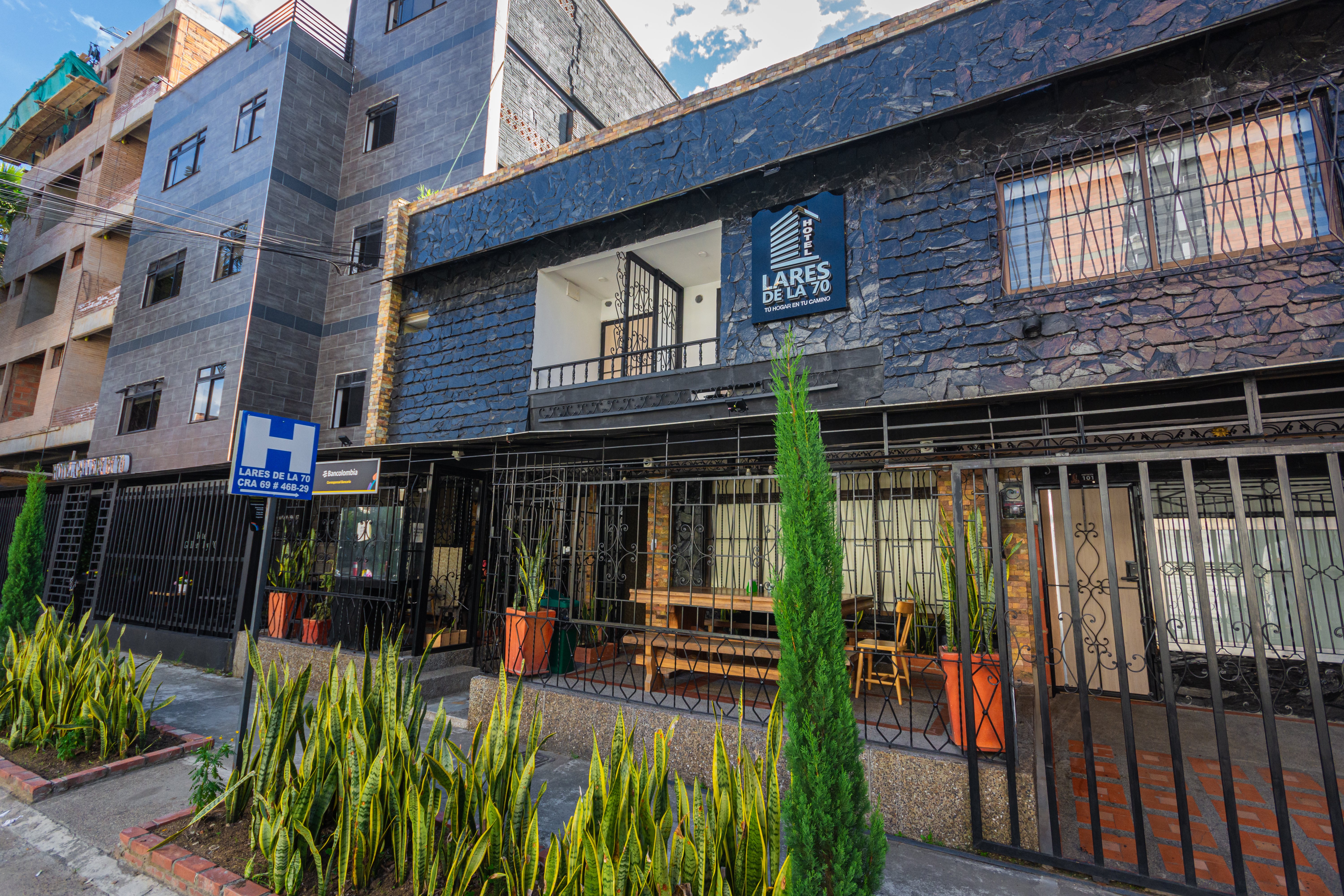 Hotel Lares 70 Laureles